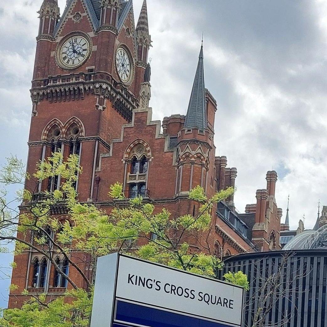 2-bed In King's Cross Apartment