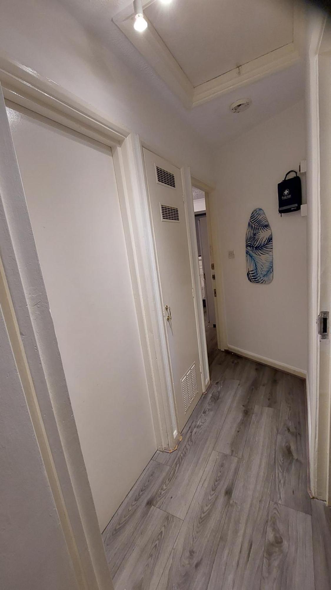 2-bed In King's Cross Apartment *
