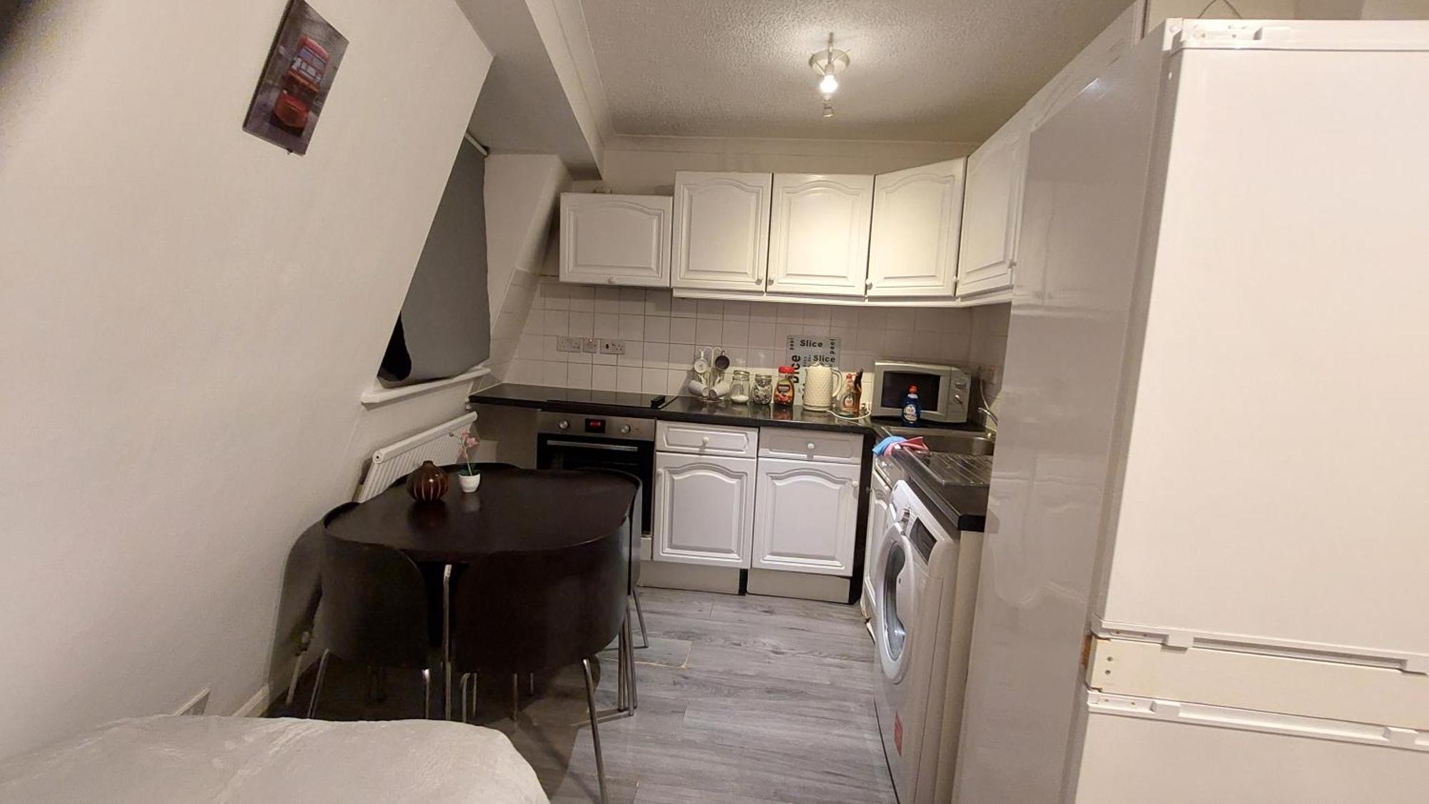 Apartment 2-bed In King's Cross *