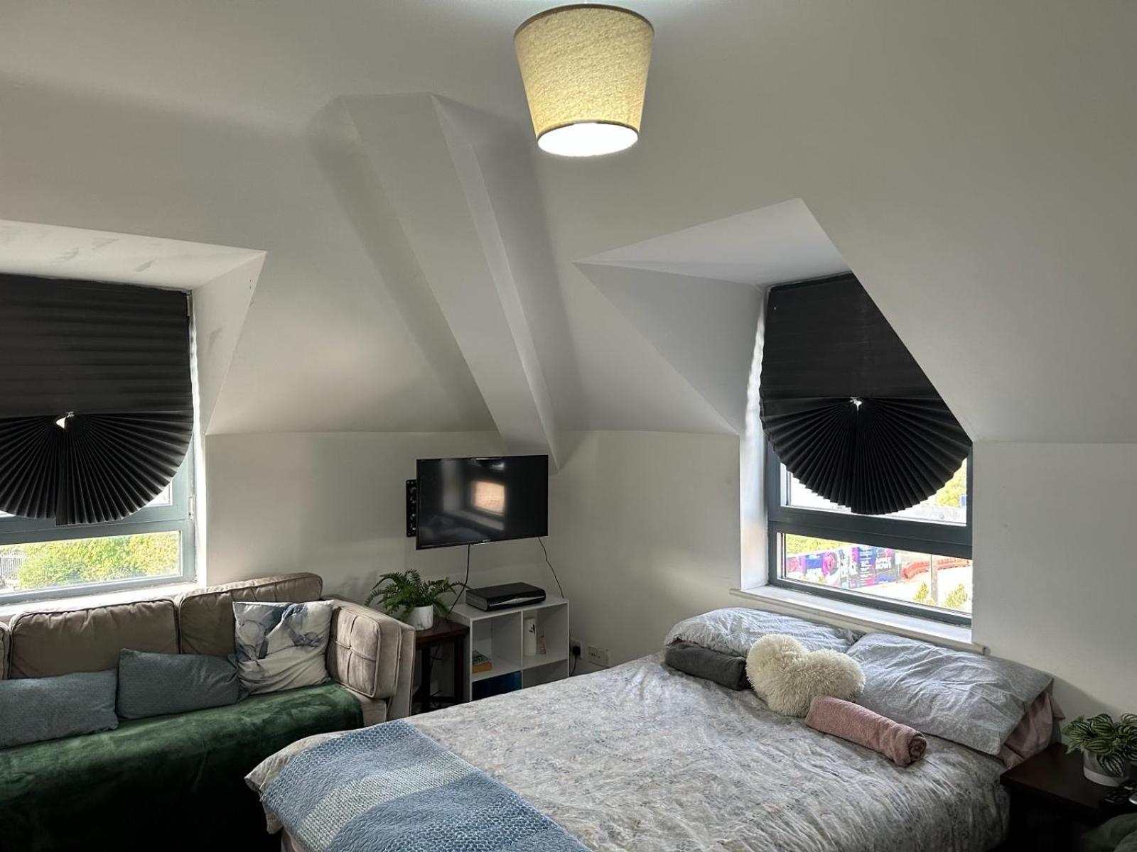 Charming 6-bed In Wembley Area London
