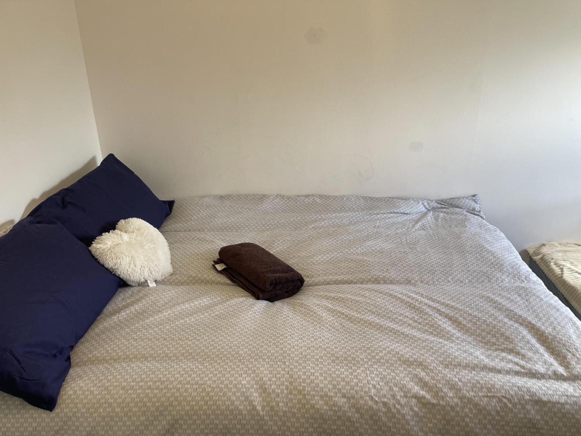 Apartment Charming 6-bed In Wembley Area