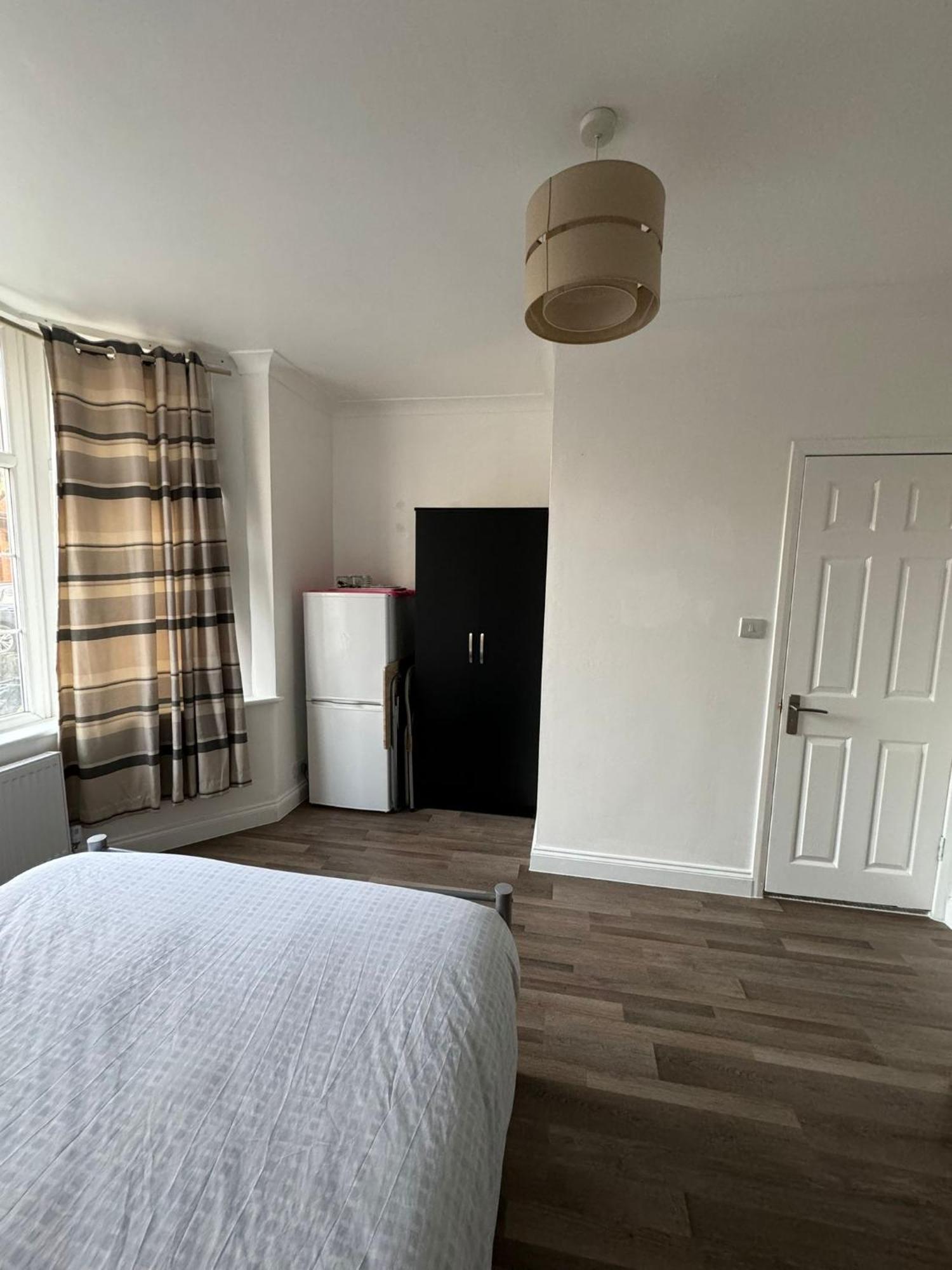 Homestay Oxborne Uk - Gardner *