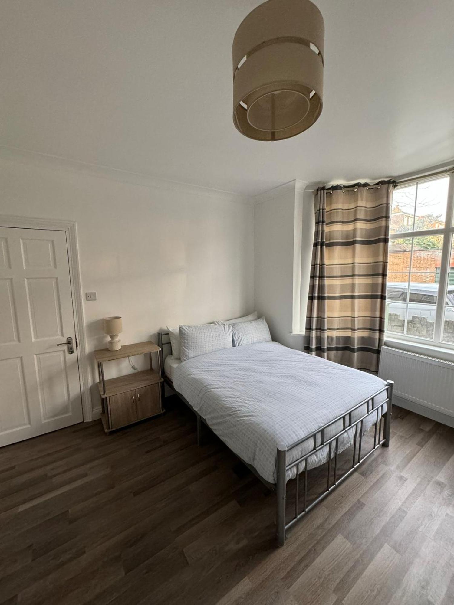 Oxborne Uk - Gardner Privat overnatting