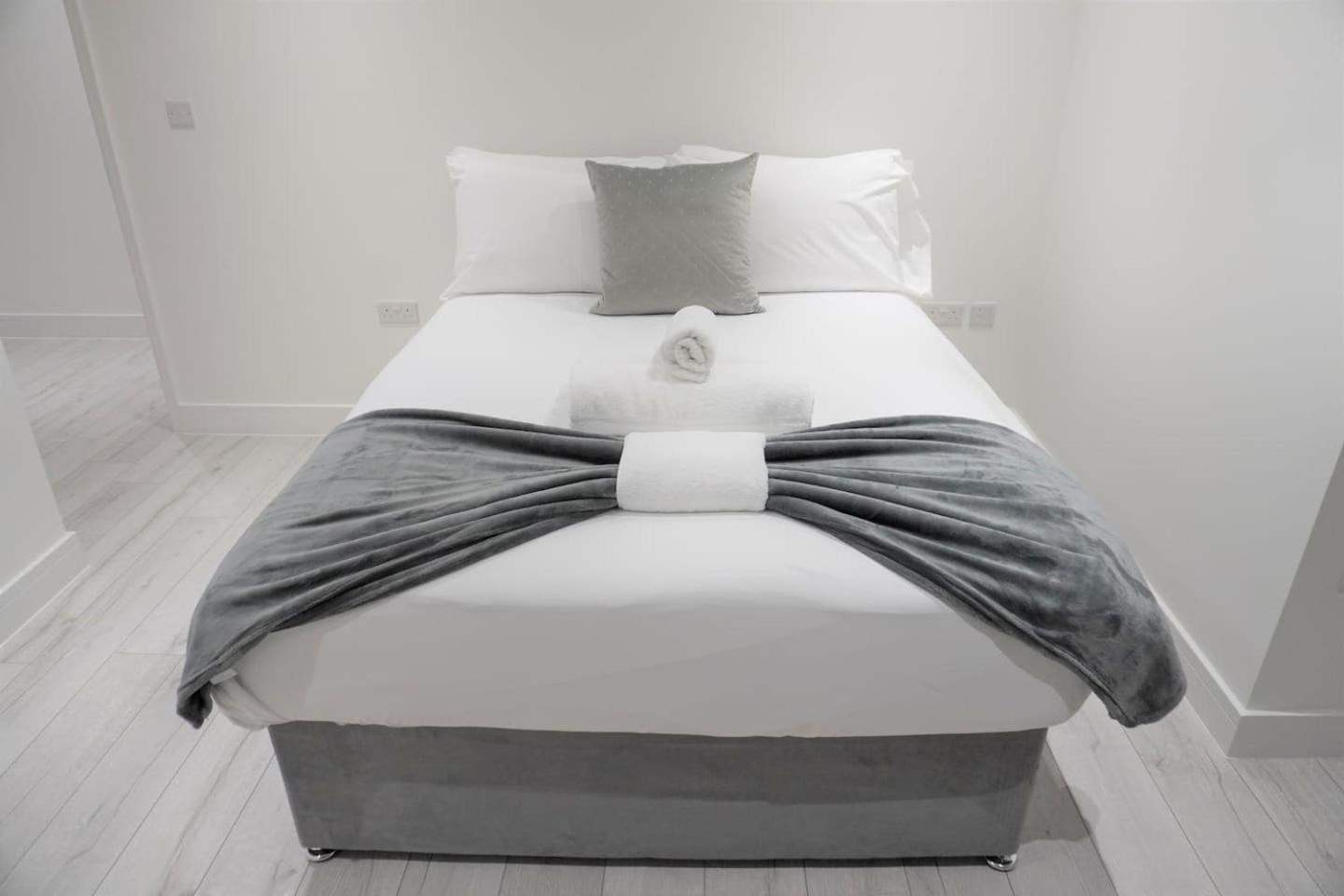 Queens Luxury Wembley Stadium - Aparthotel London