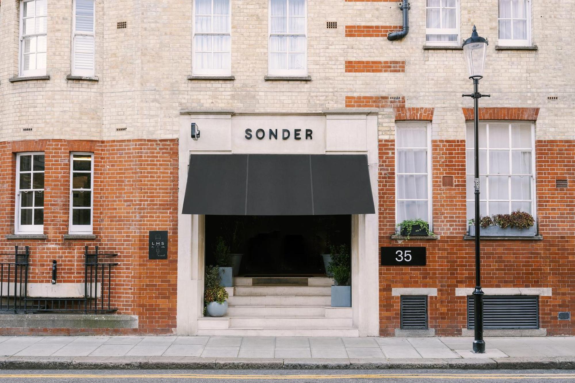 Sonder Chelsea 4*