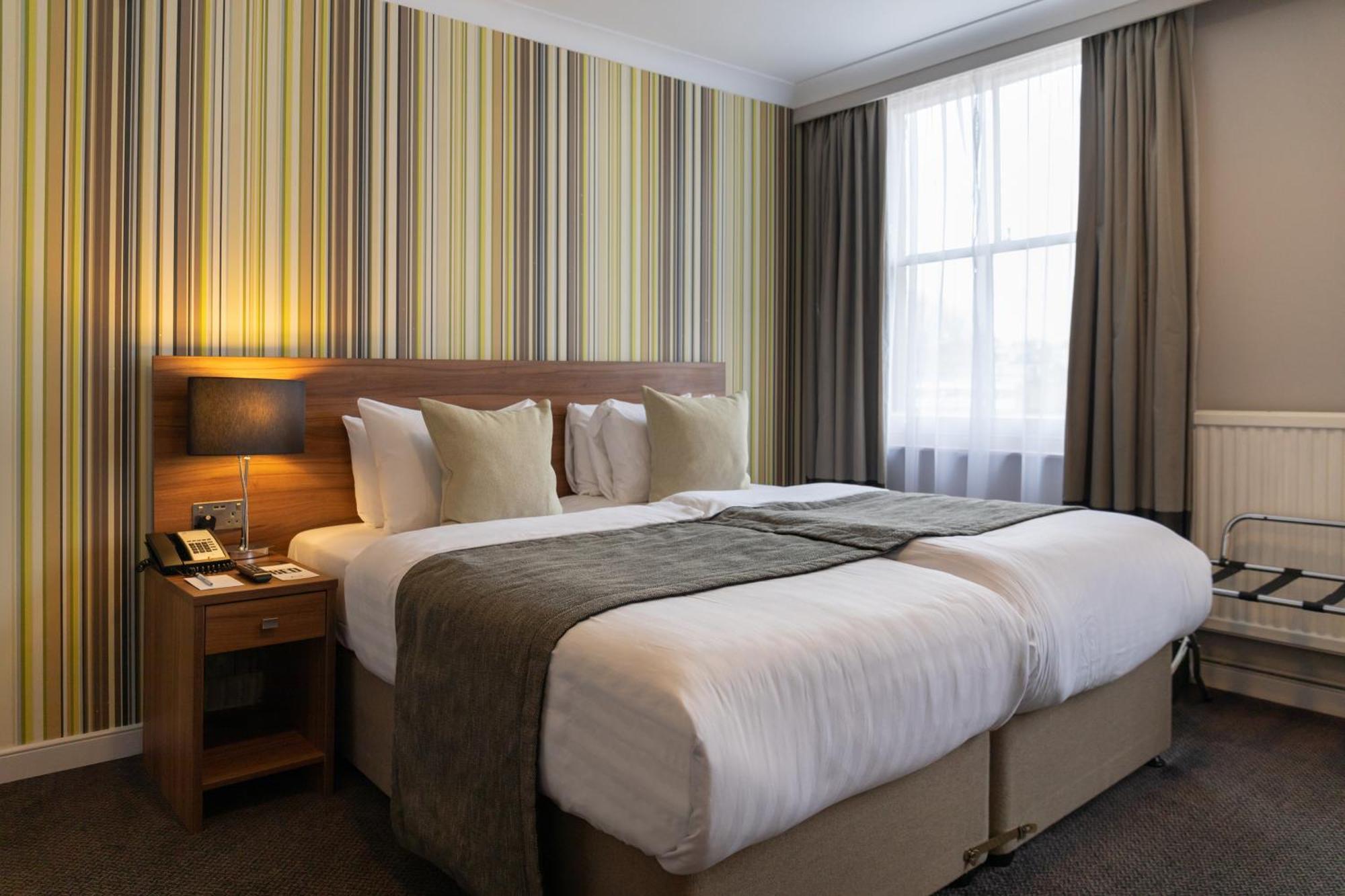 Best Western Mornington Hyde Park Hotel 4*