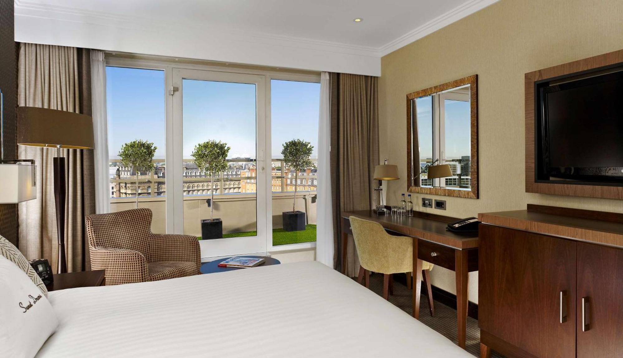 Hotel Doubletree By Hilton Victoria 4*