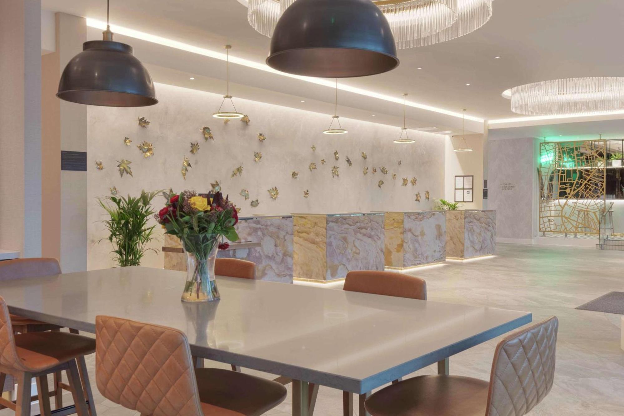 Hilton Angel Islington 4*