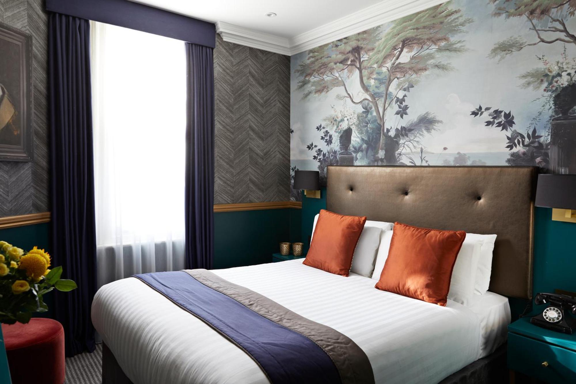 The Portico Hotell