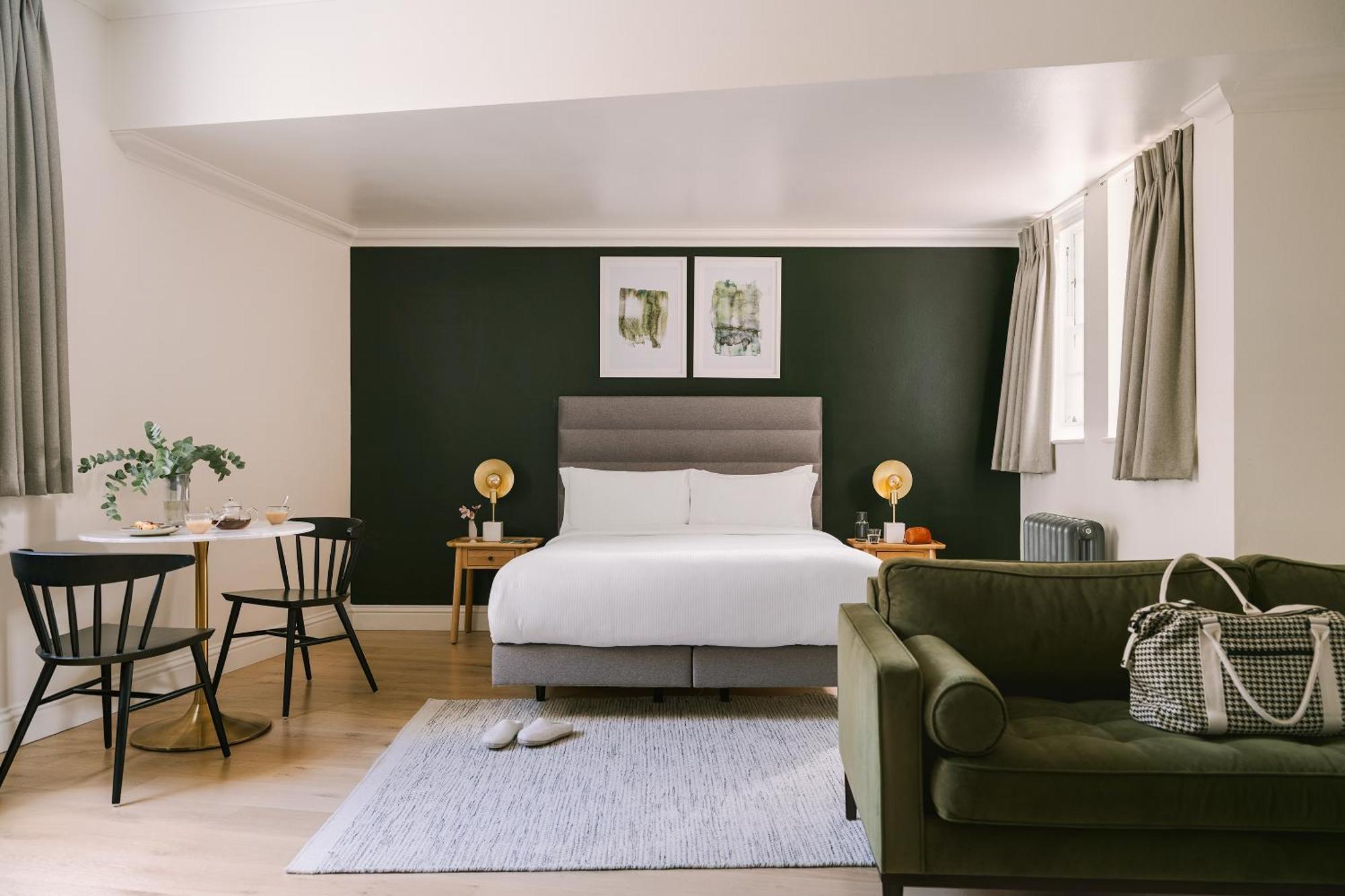 Sonder Chelsea Hotel 4*