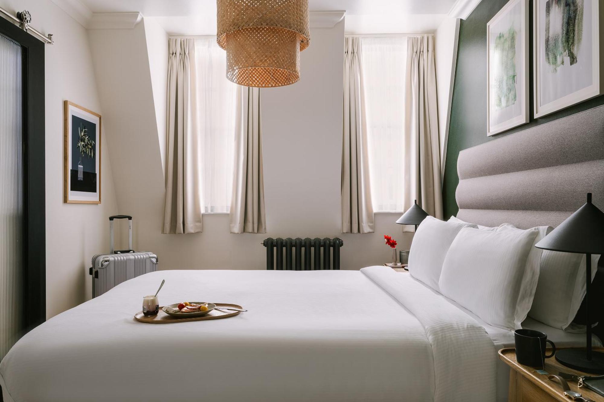 Sonder Chelsea Hotel 4*
