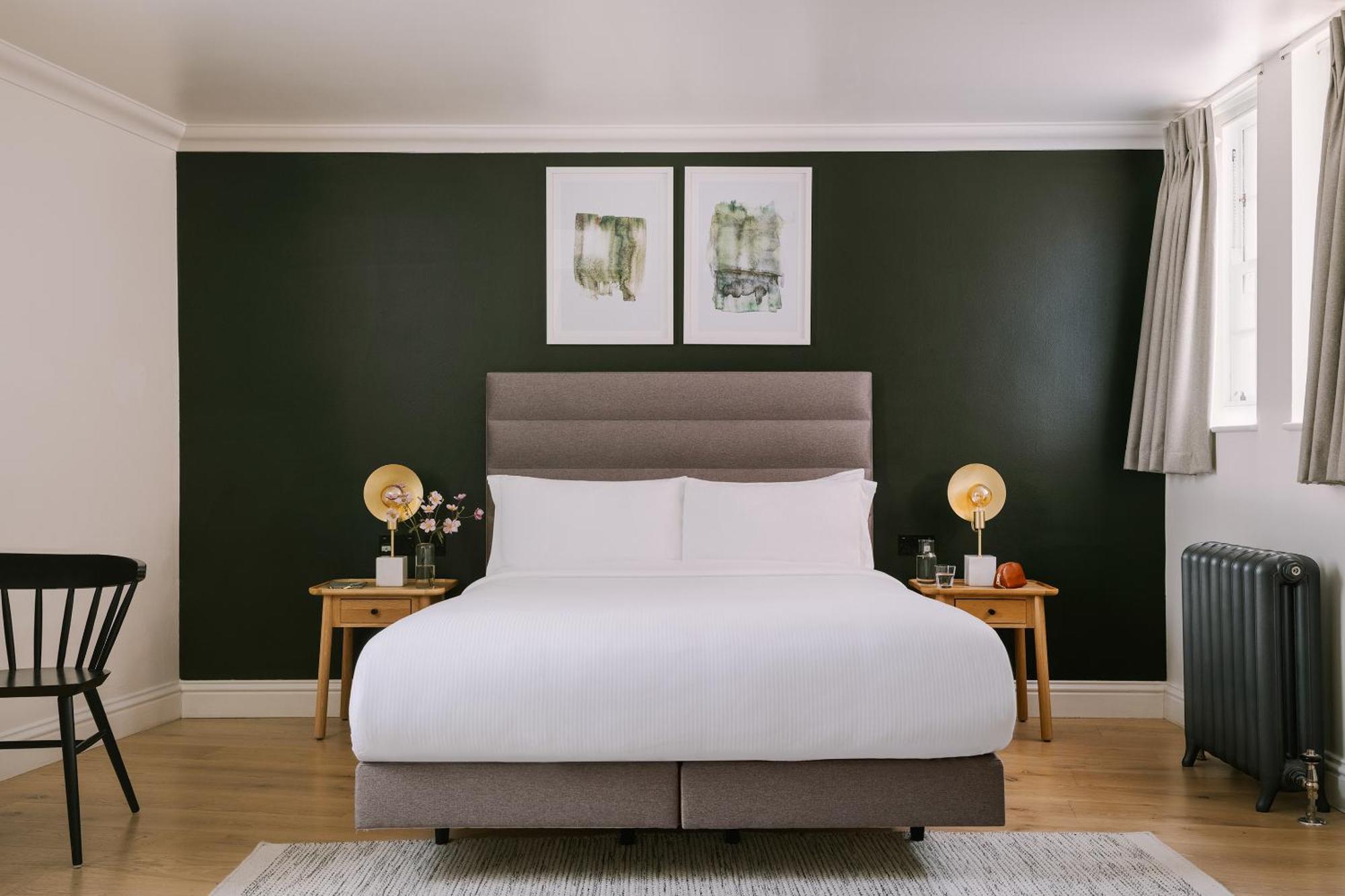 Sonder Chelsea 4*