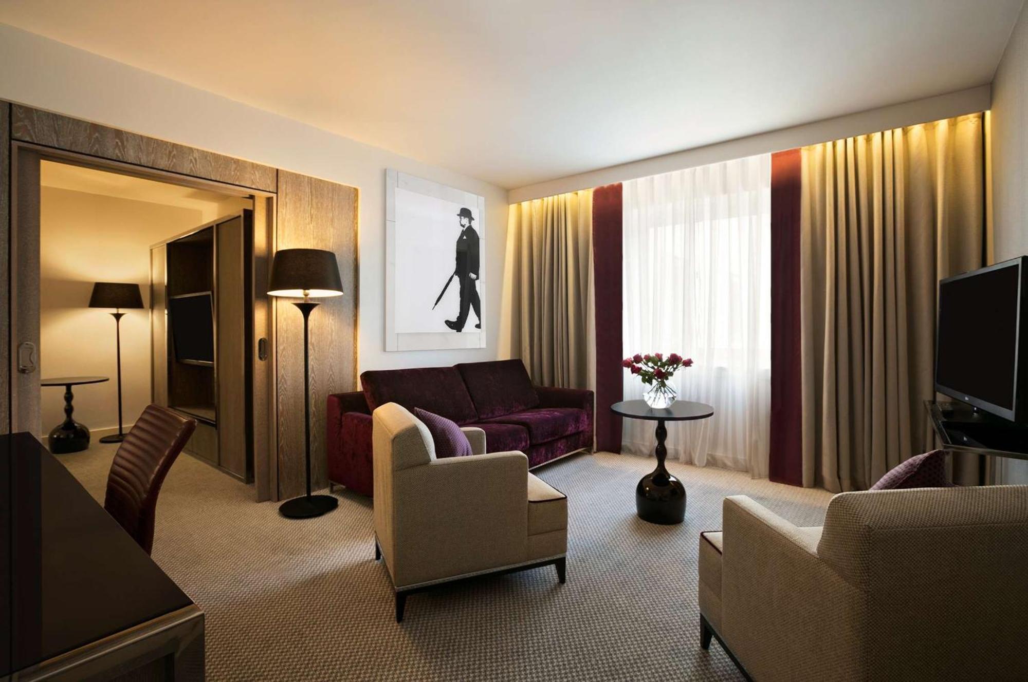 Hilton Angel Islington 4*