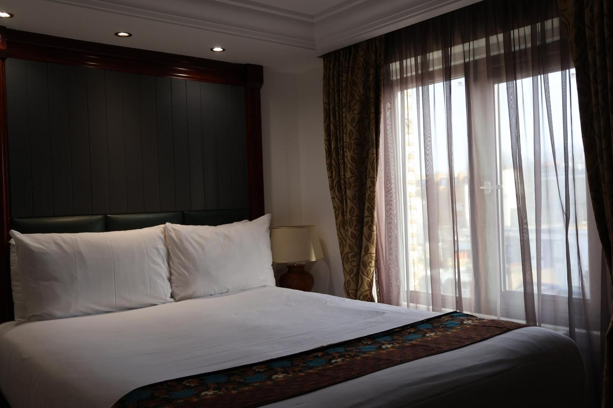 Hotel Dreamtel Kensington 3*