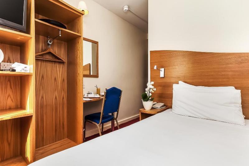 Ambassadors Hotel London