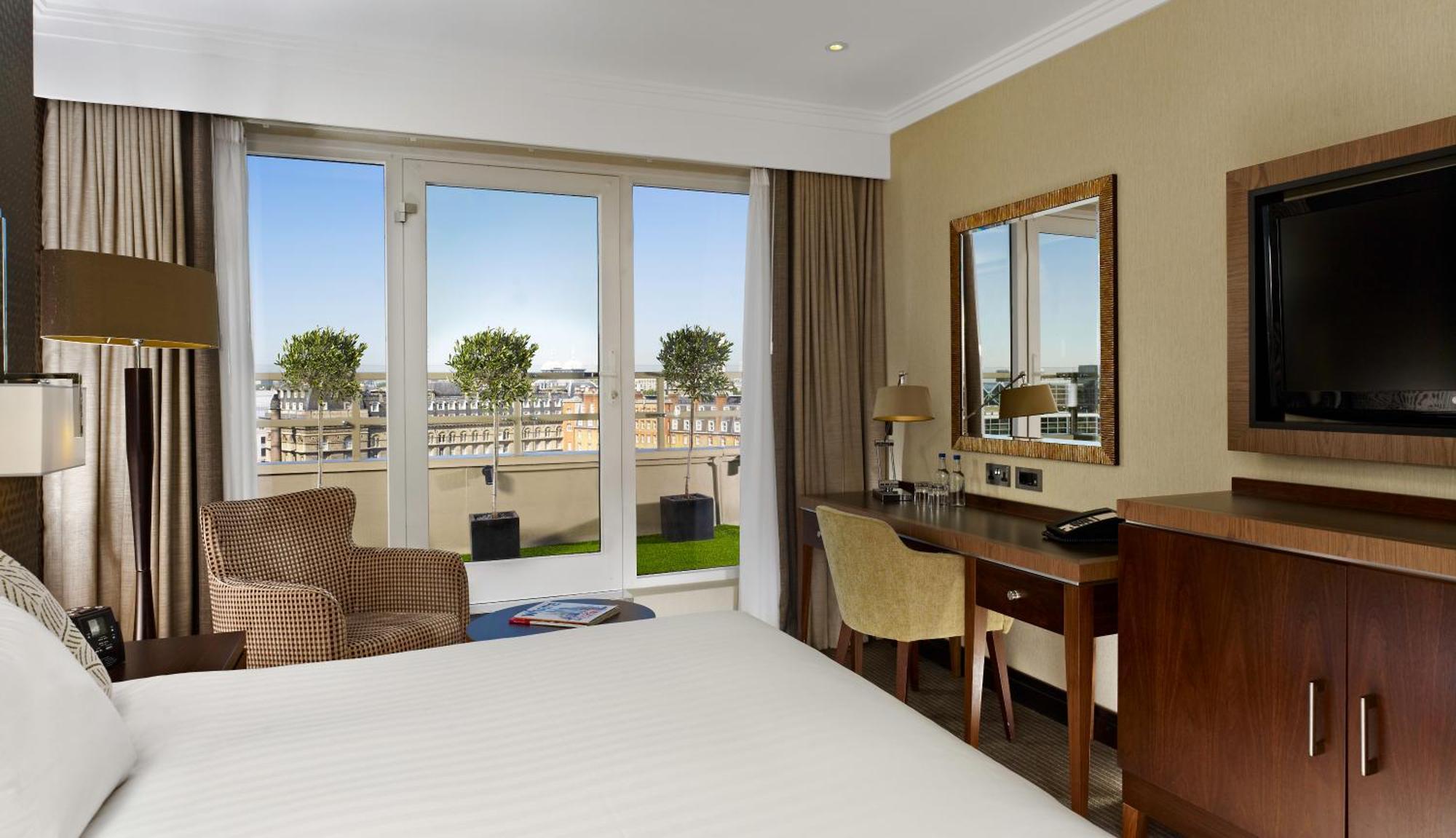 Hotel Doubletree By Hilton Victoria 4*