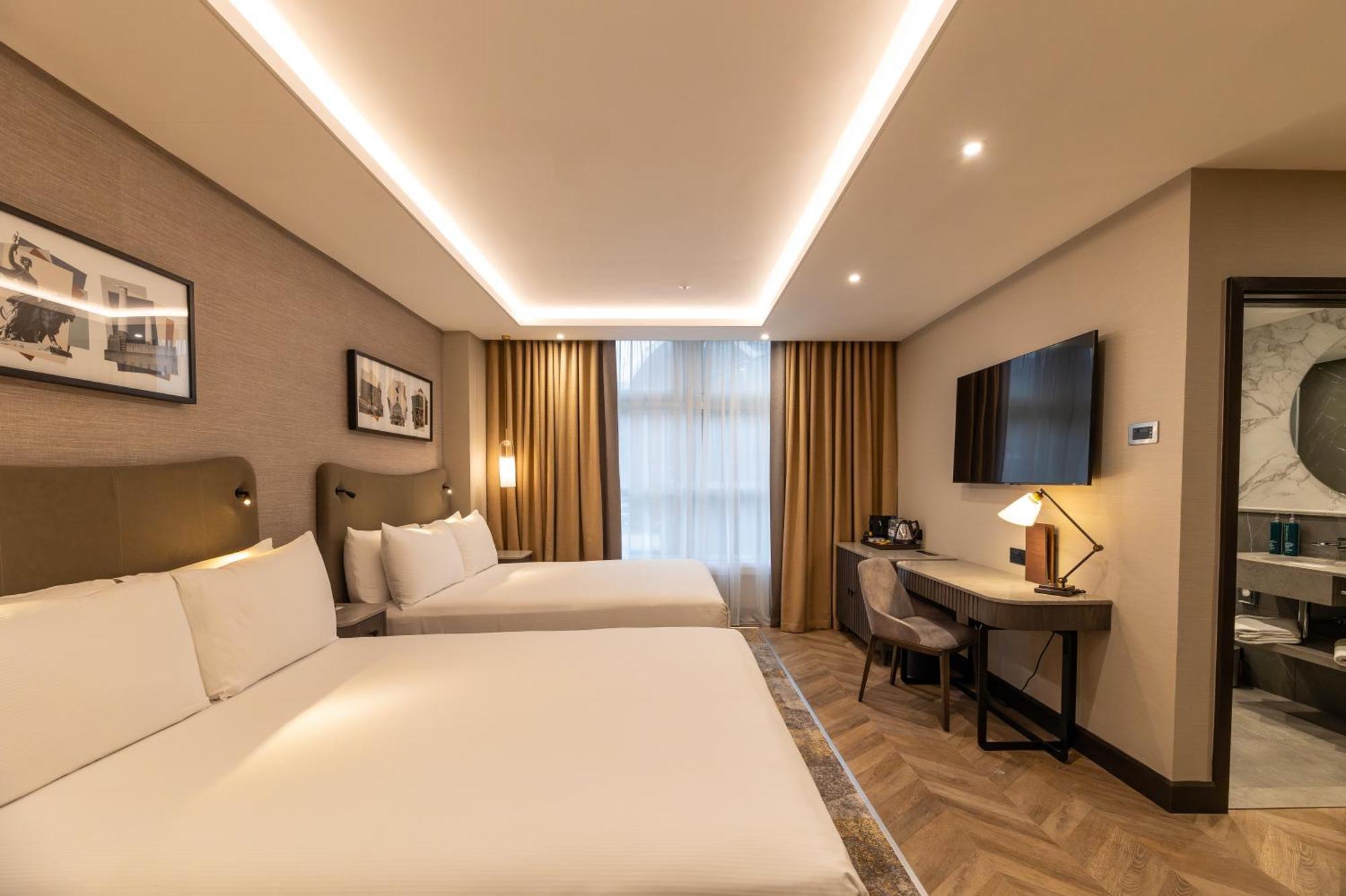 Doubletree By Hilton Victoria Hotel 4*