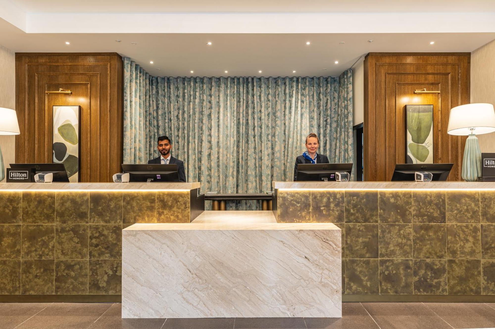 Hotel Doubletree By Hilton Victoria 4*