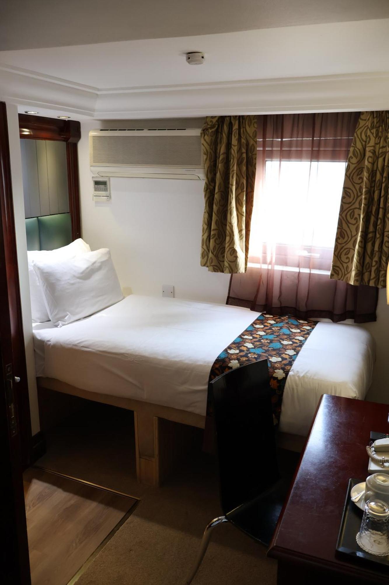 Dreamtel Kensington 3* London