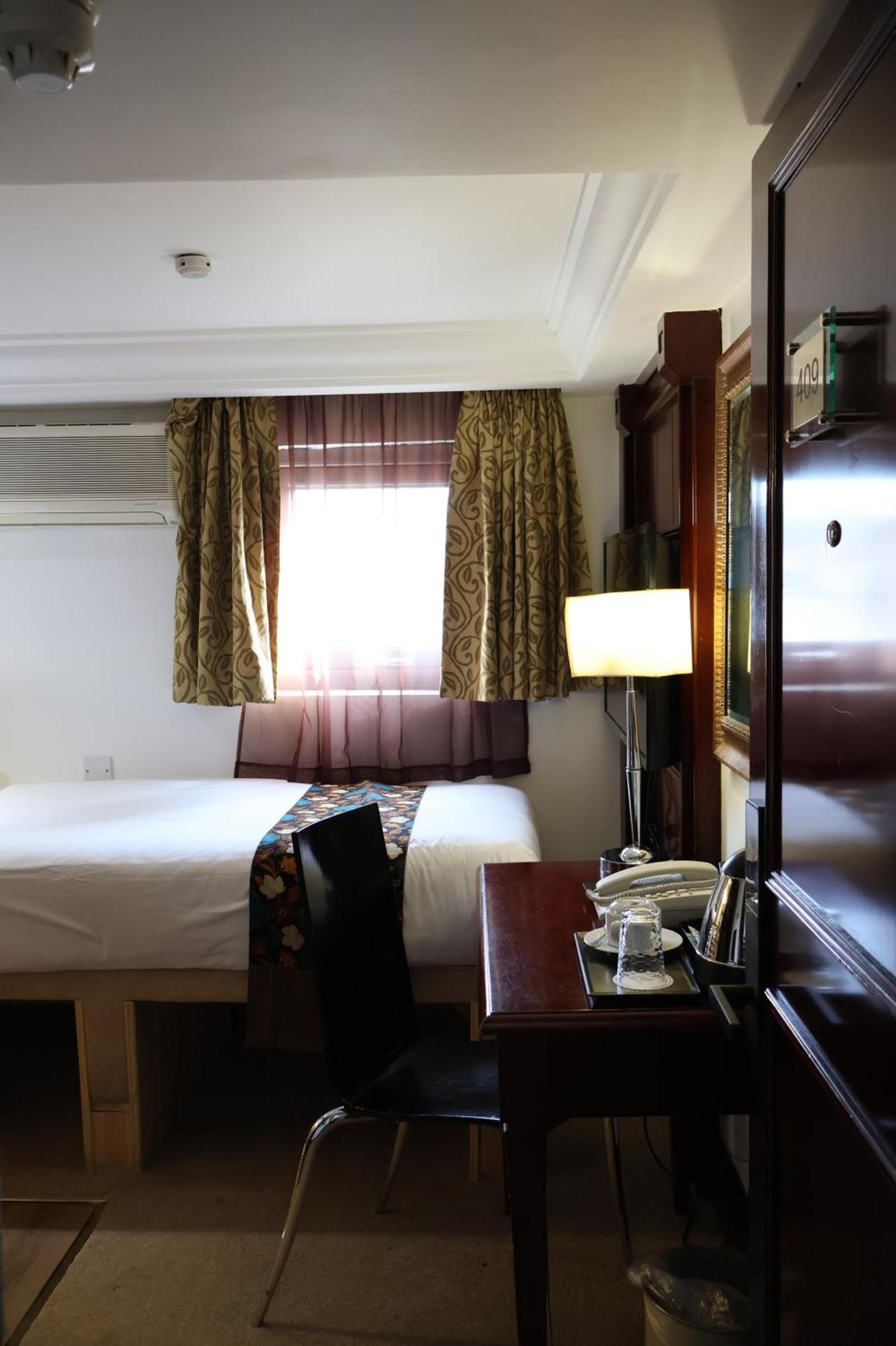 Dreamtel Kensington London