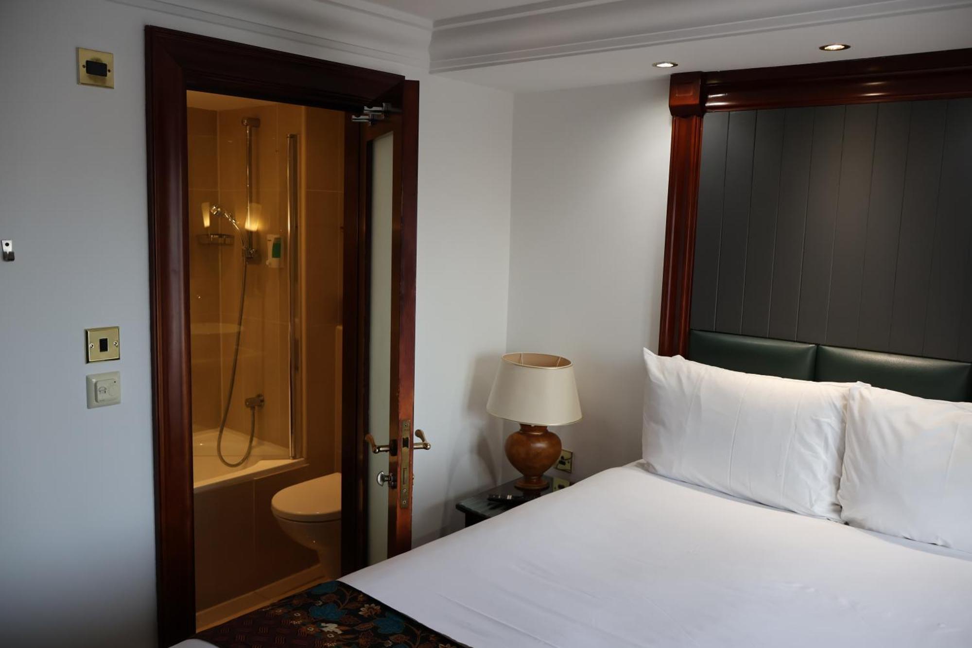 Hotel Dreamtel Kensington 3*