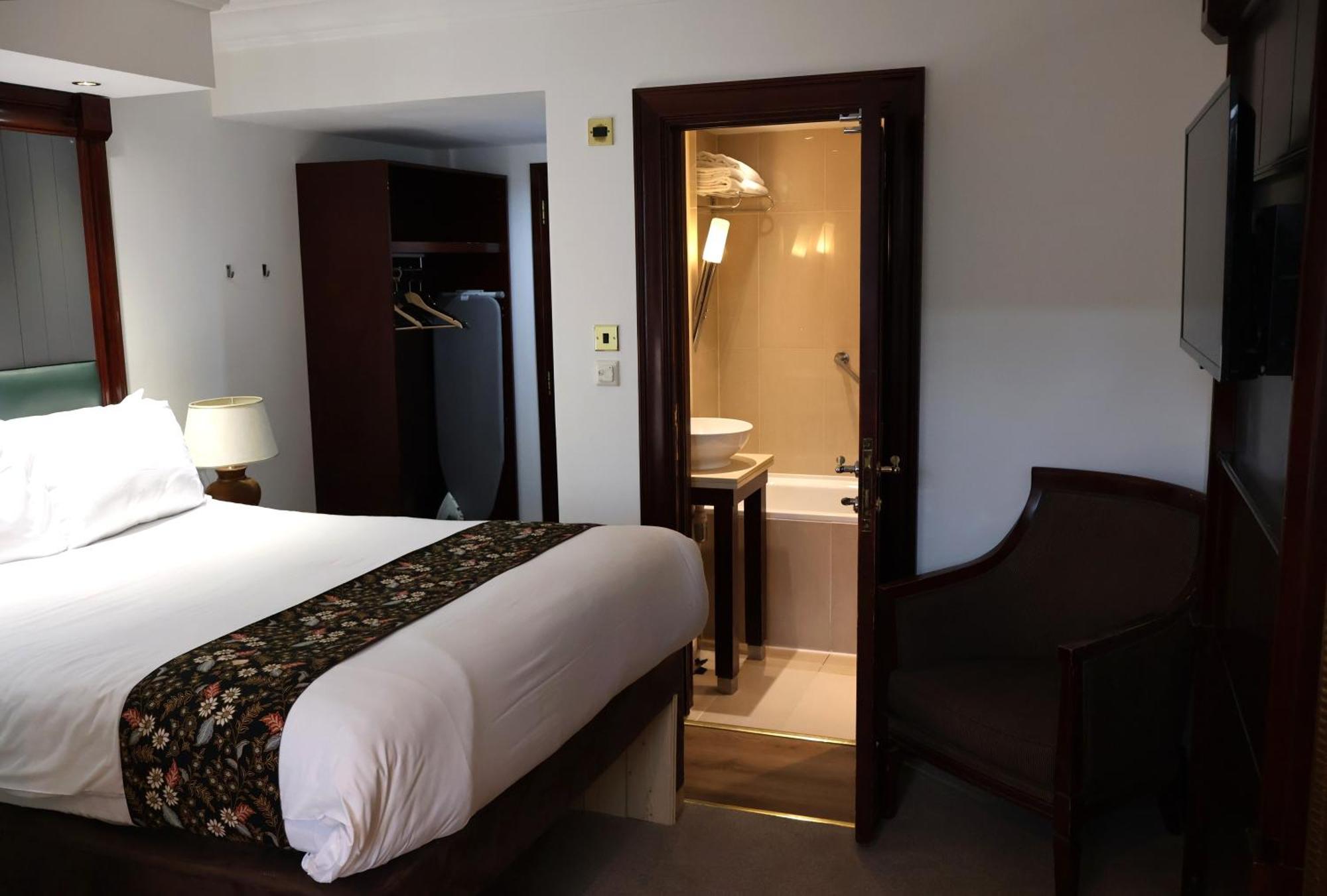 Dreamtel Kensington 3* London