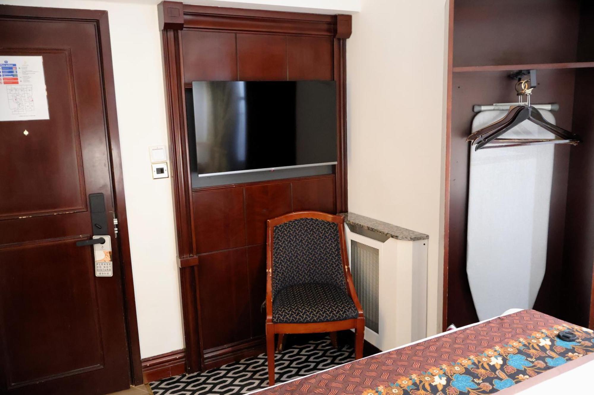 Dreamtel Kensington Hotel