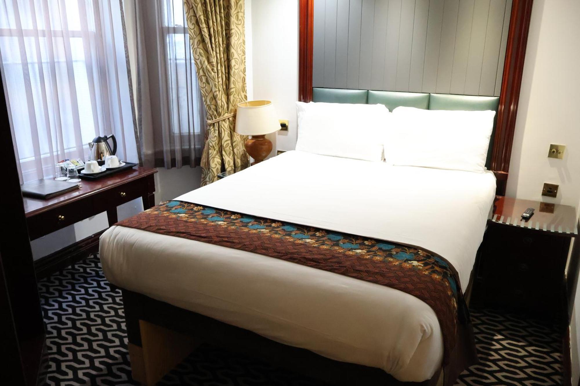 Dreamtel Kensington Hotel 3*