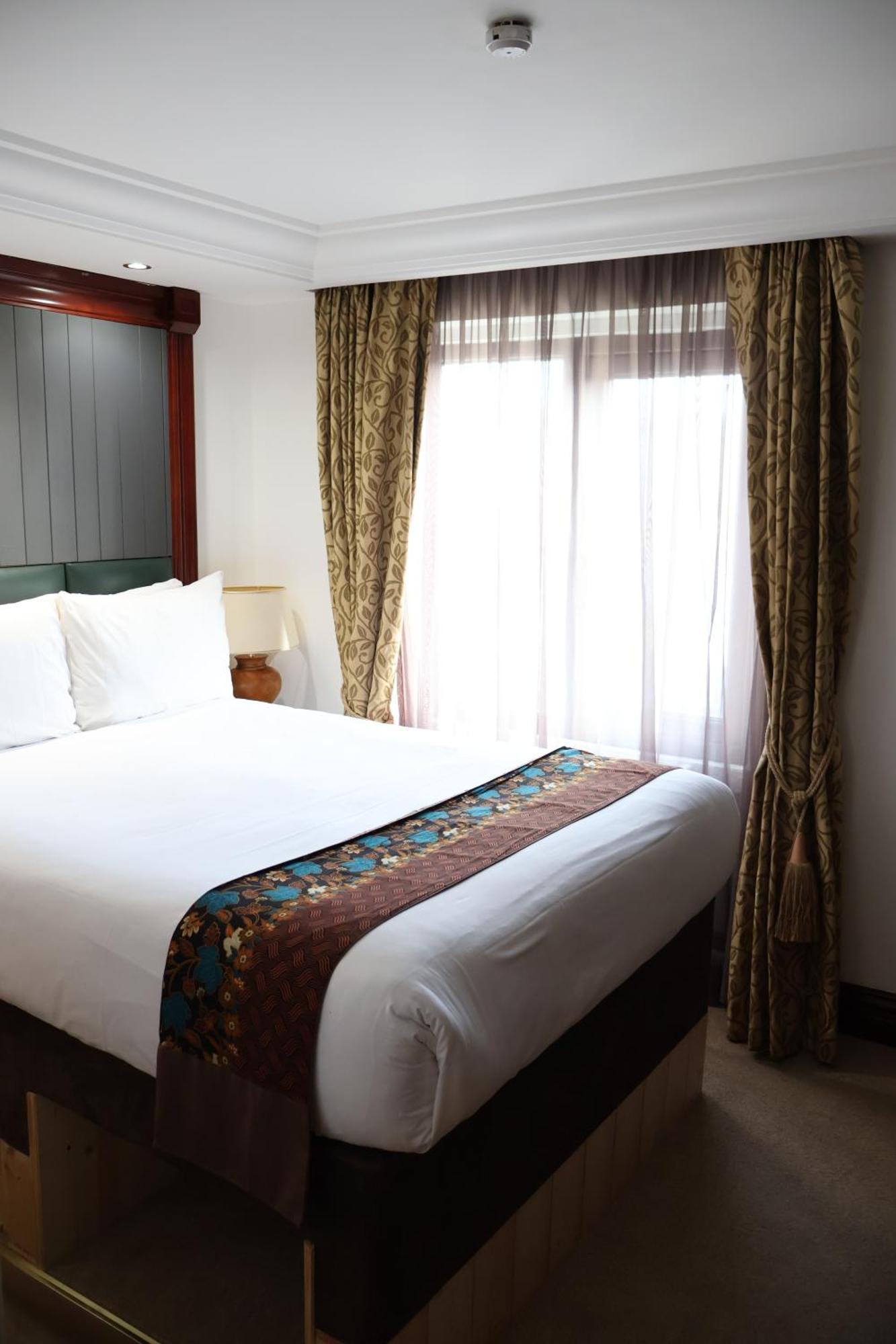 Dreamtel Kensington London