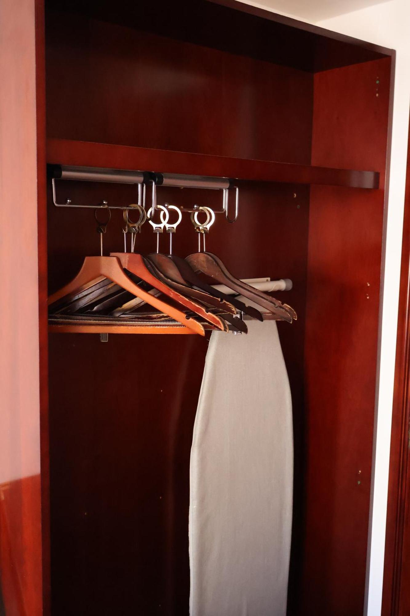 Dreamtel Kensington Hotel 3*