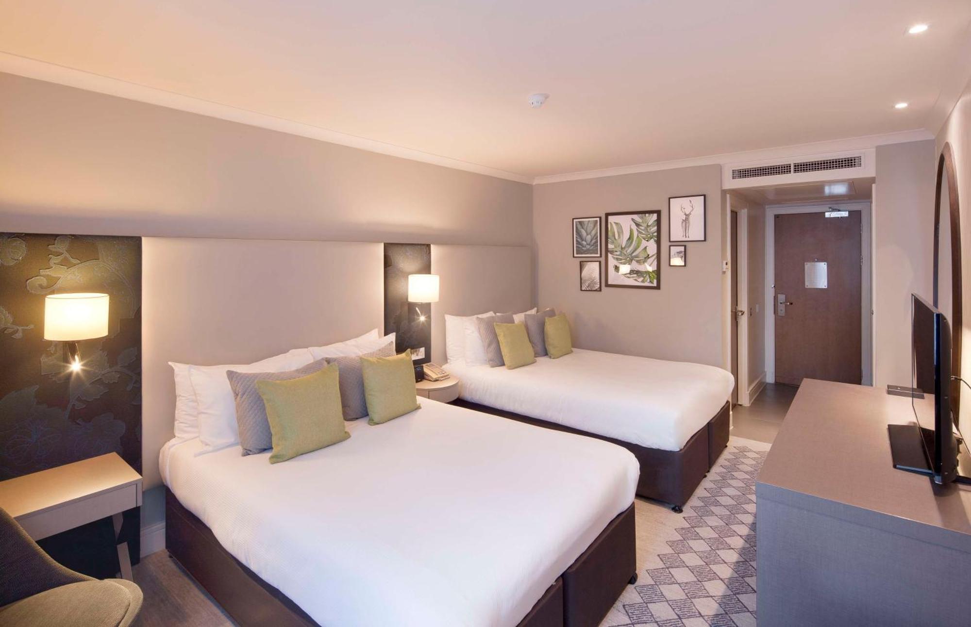Doubletree By Hilton Kensington Hotell London