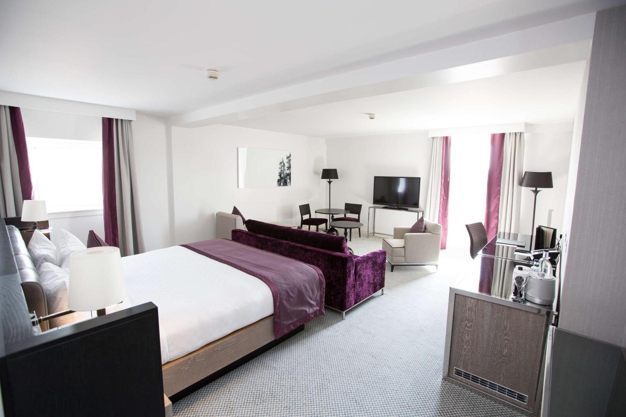 Hilton Angel Islington 4*