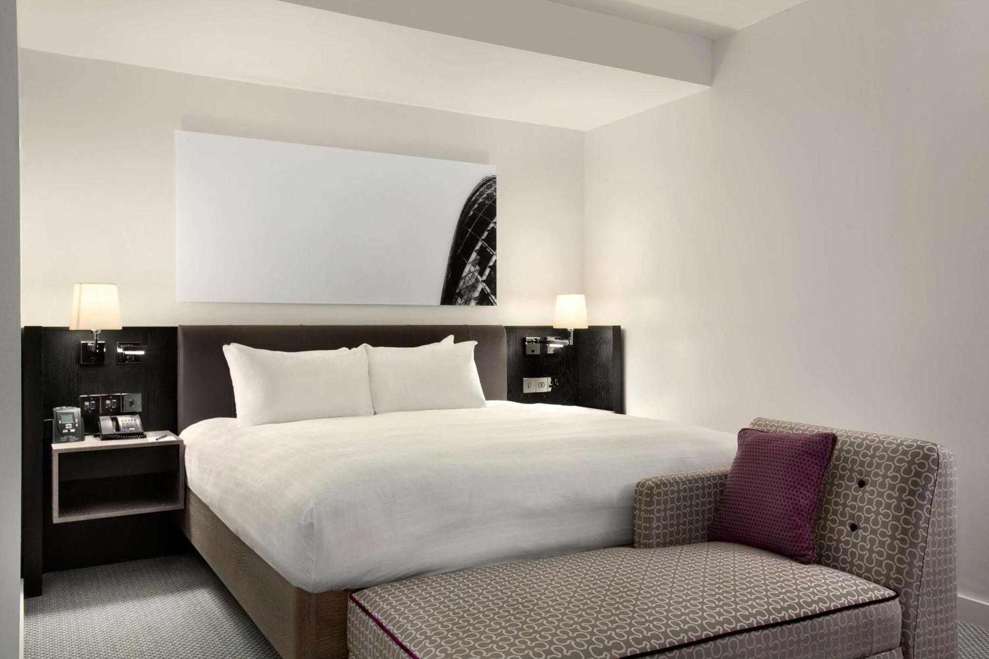 Hilton Angel Islington Hotel