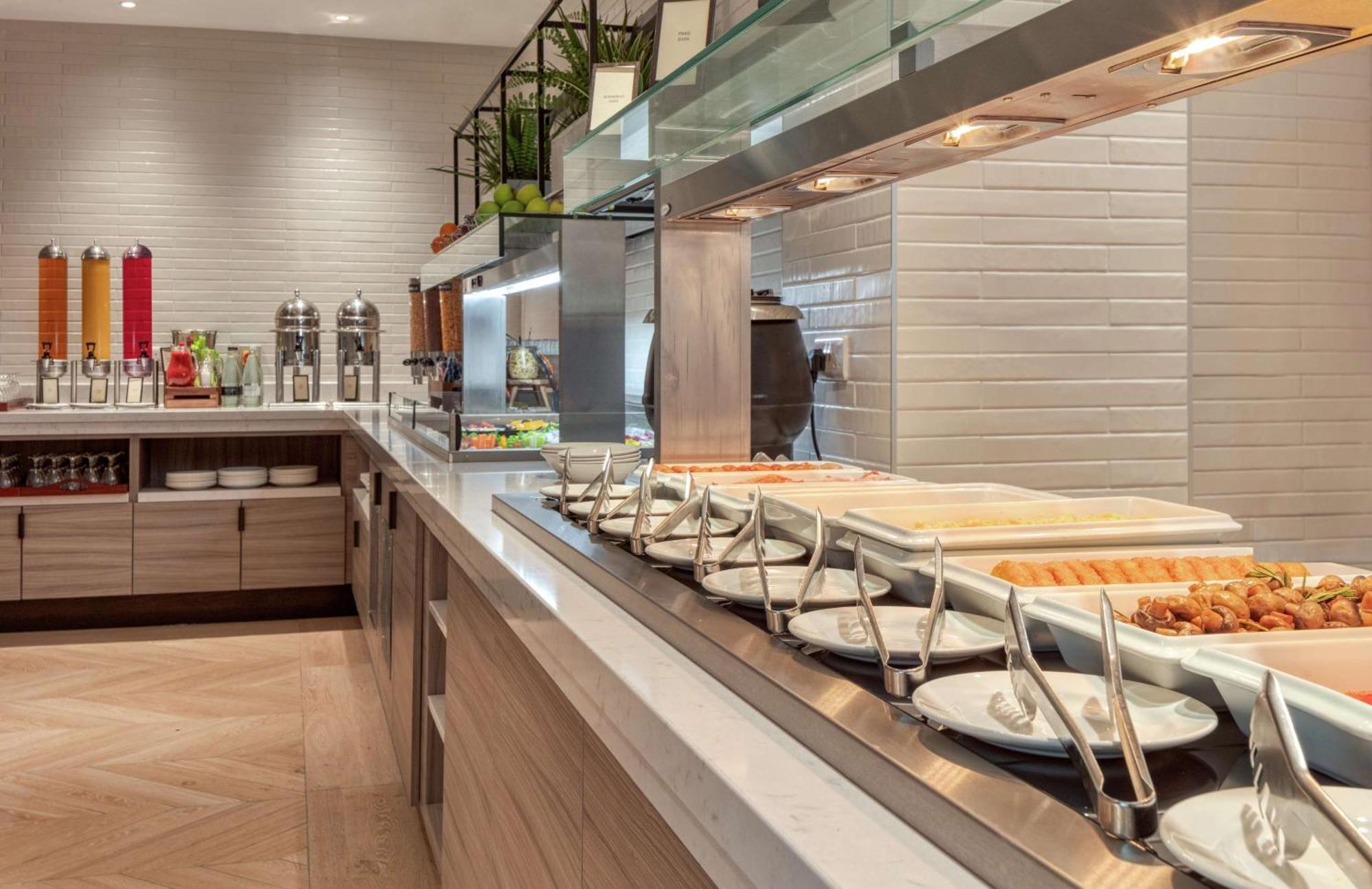 Hotel Hilton Angel Islington 4*