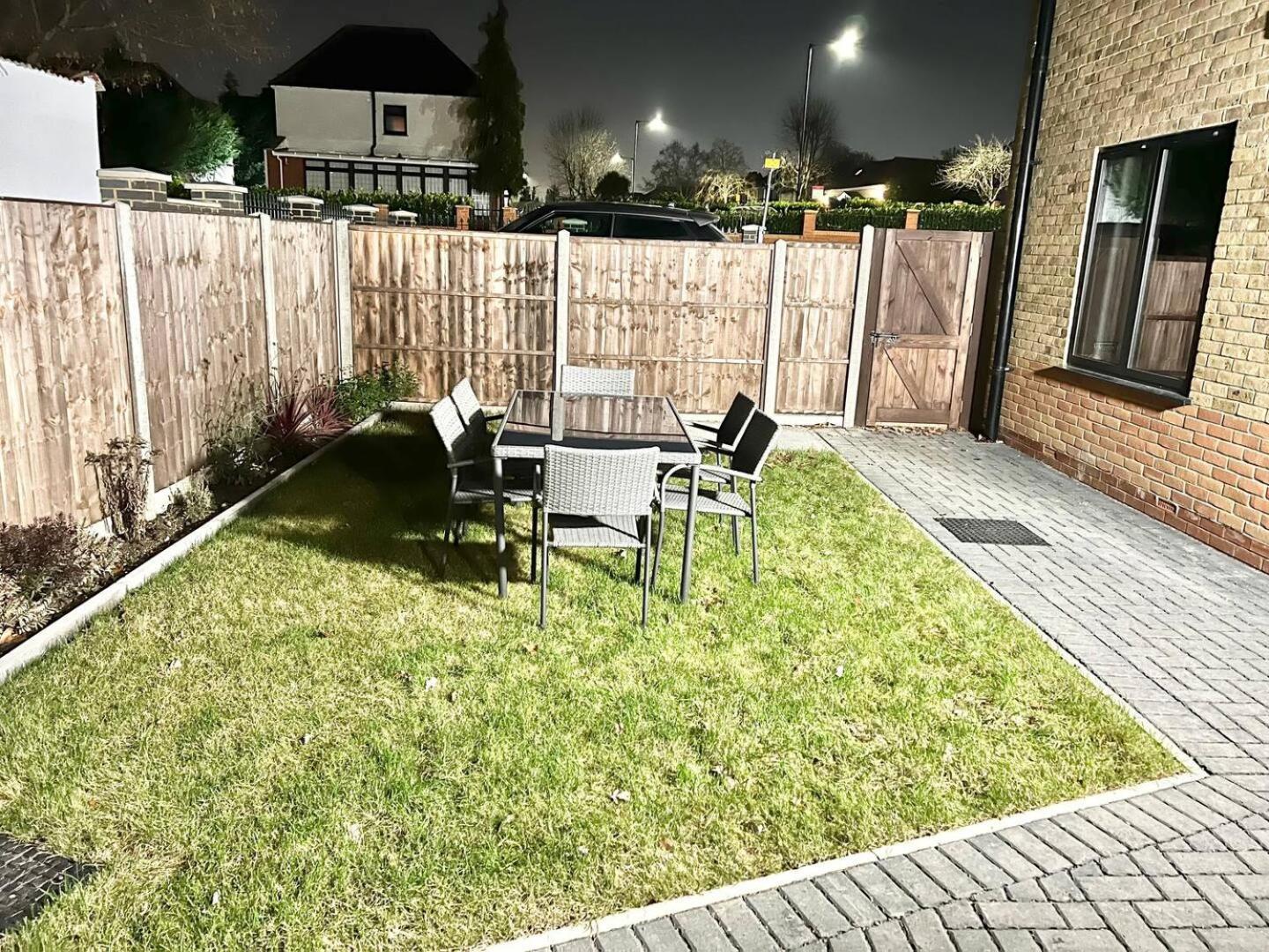 Queens Luxury Wembley Stadium - Aparthotel London