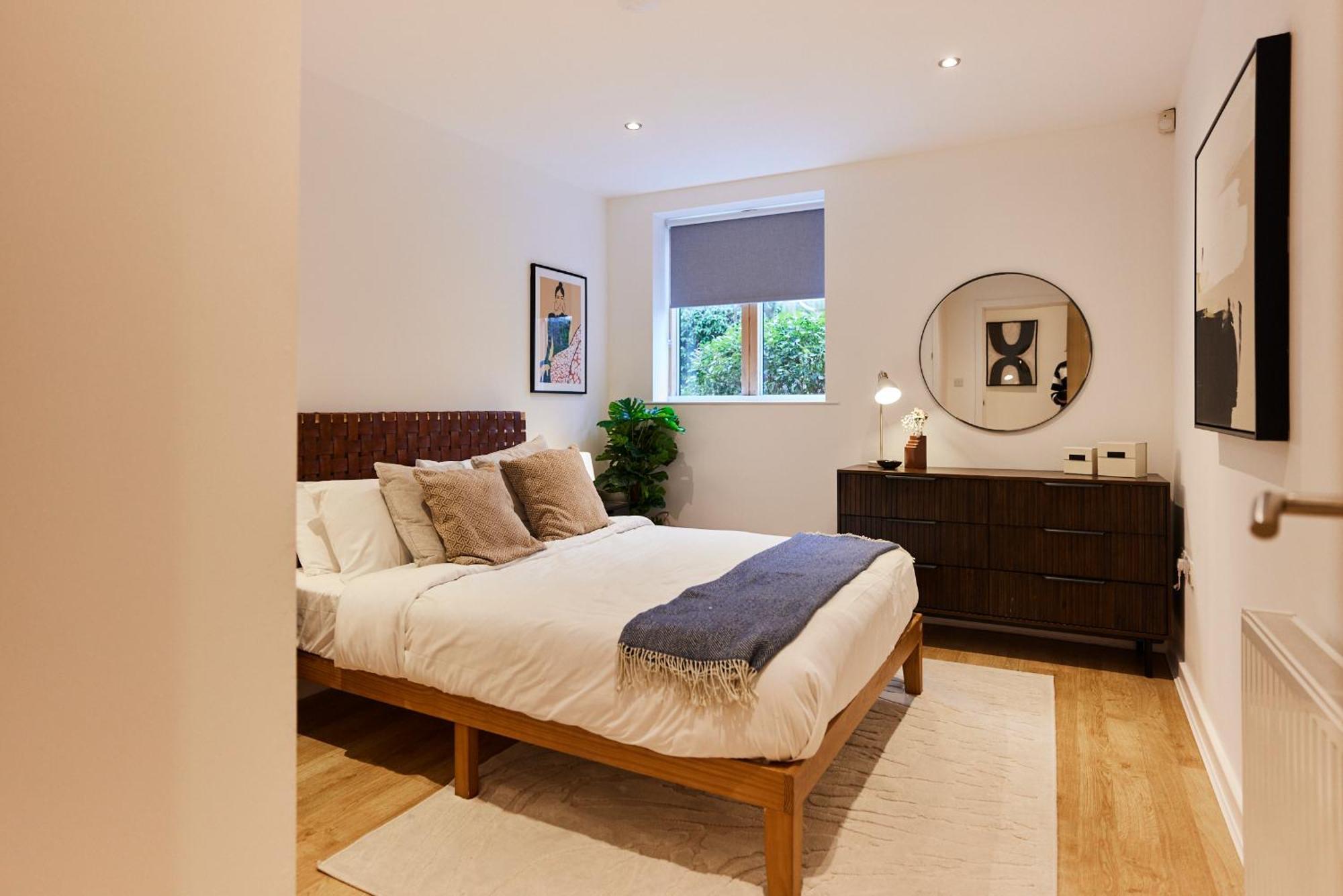 Apartment The Putney Escape - Trendy 2bdr Flat With Terrace + Parking *