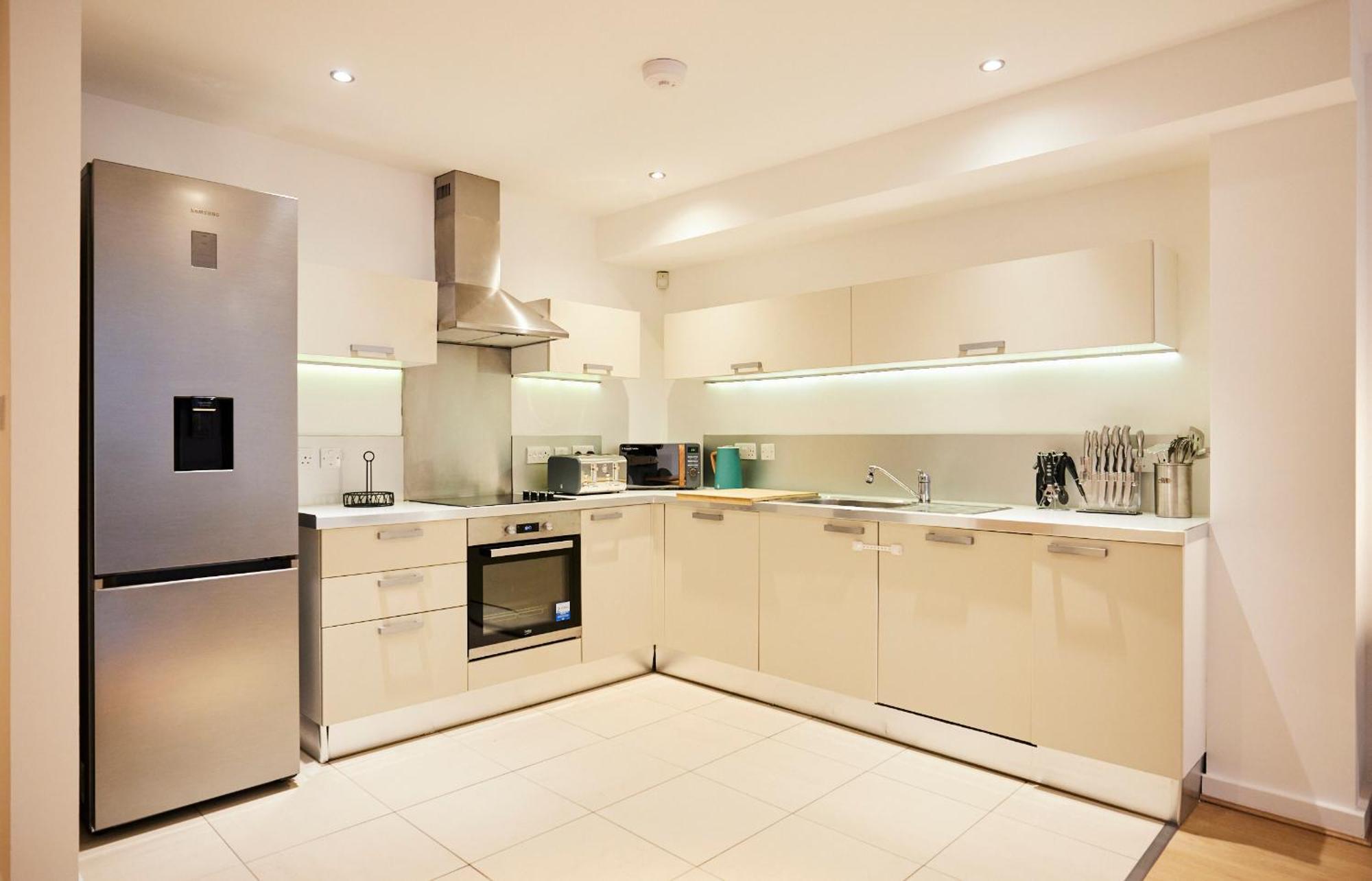 The Putney Escape - Trendy 2bdr Flat With Terrace + Parking London