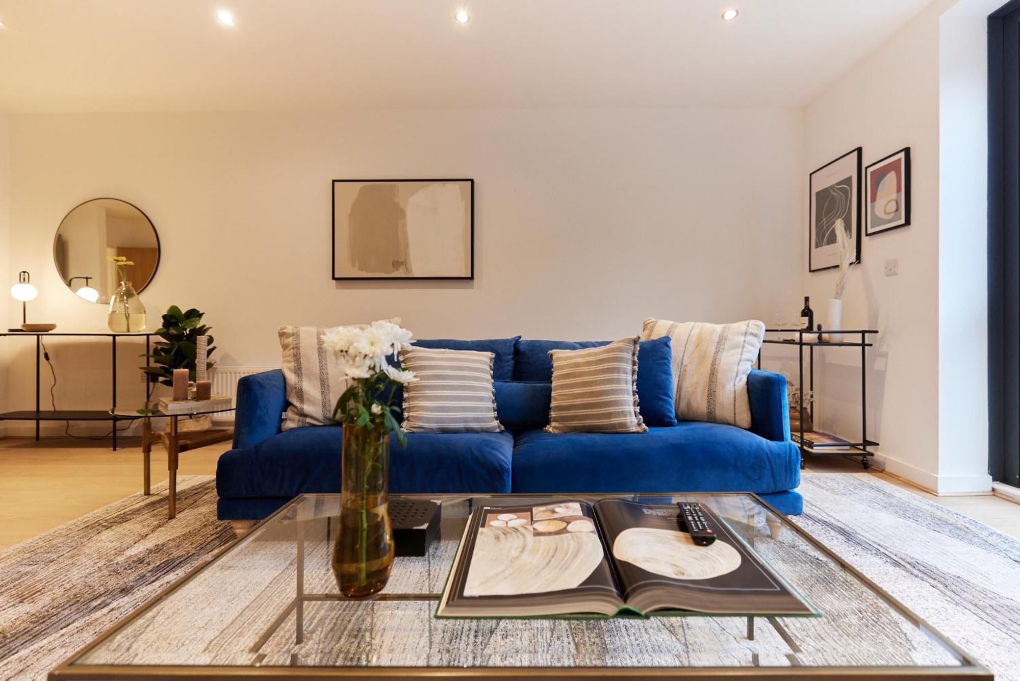 Apartment The Putney Escape - Trendy 2bdr Flat With Terrace + Parking