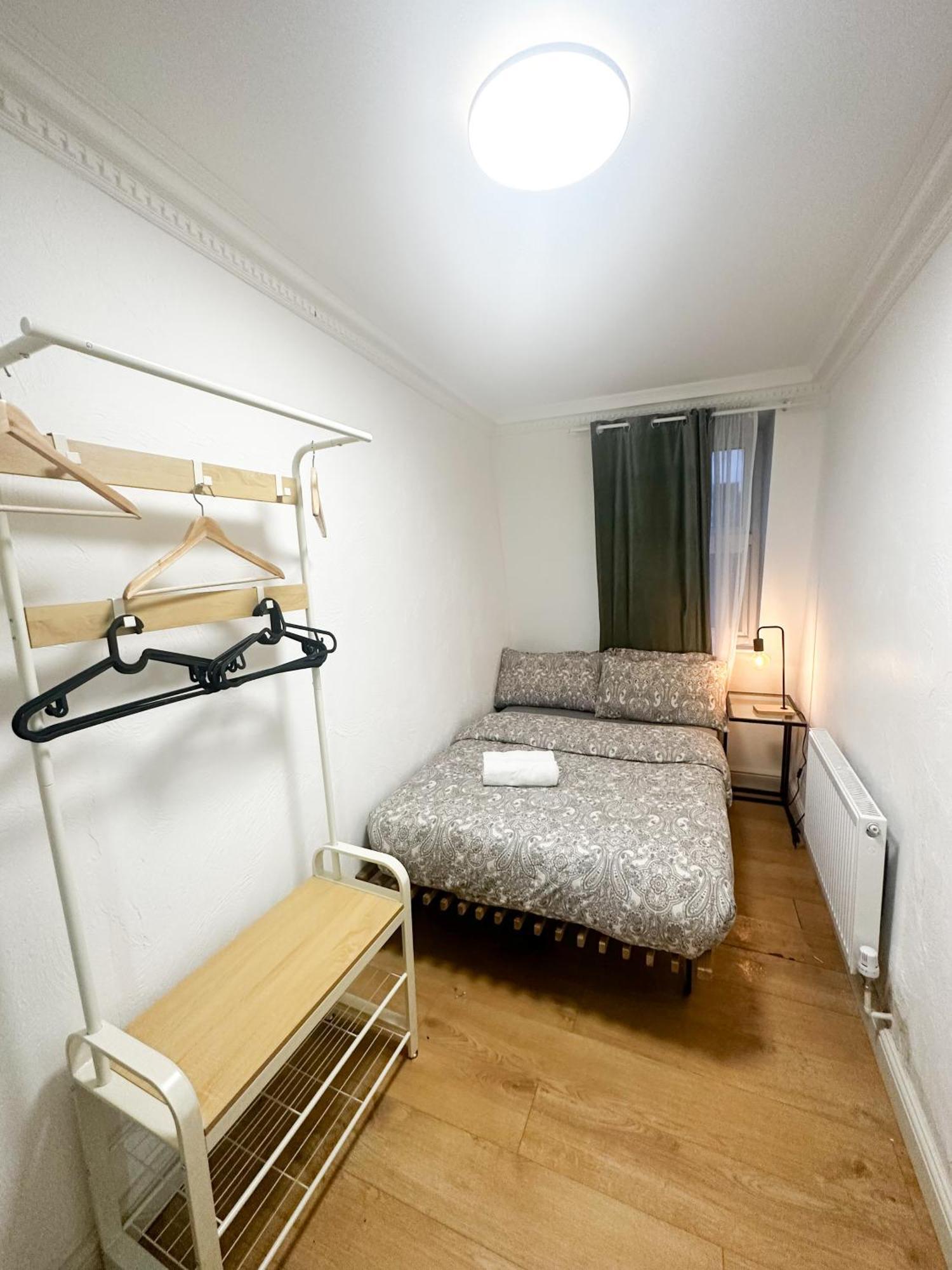 Flat 4, In Aldgate Leilighet