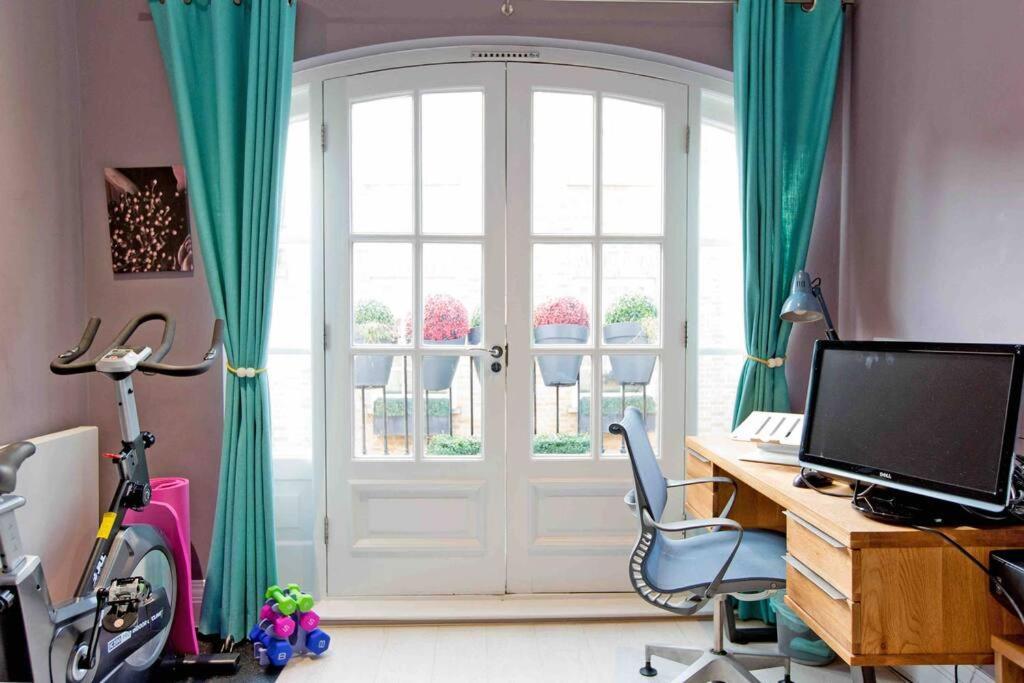 Vakantiehuis 3 Bedroom Modern Townhouse Londen