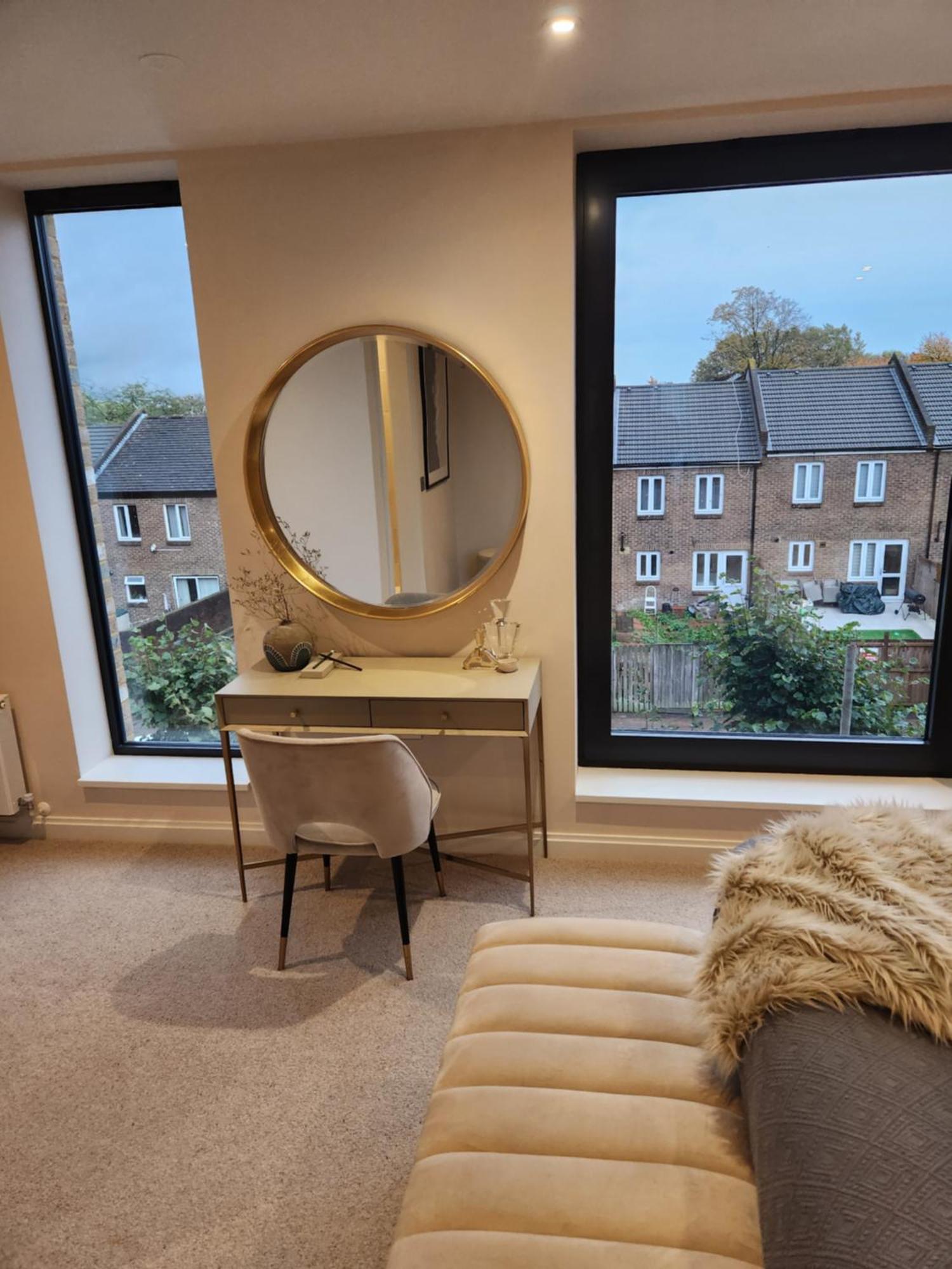 Kings Mews Elegance: City Sparrow's Premier 3-bedroom Residences Apartment London
