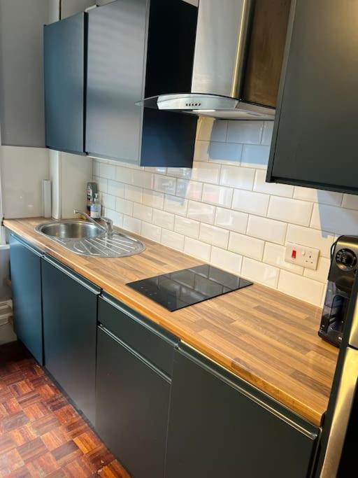 Central London Apartment Apartment *