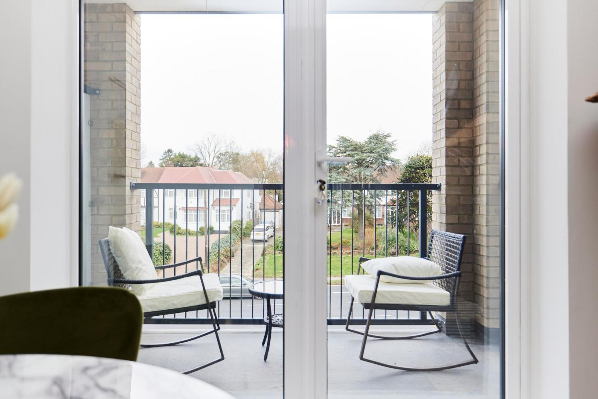The Wembley Park Retreat - Modern 2bdr Flat With Balcony Appartement Londen
