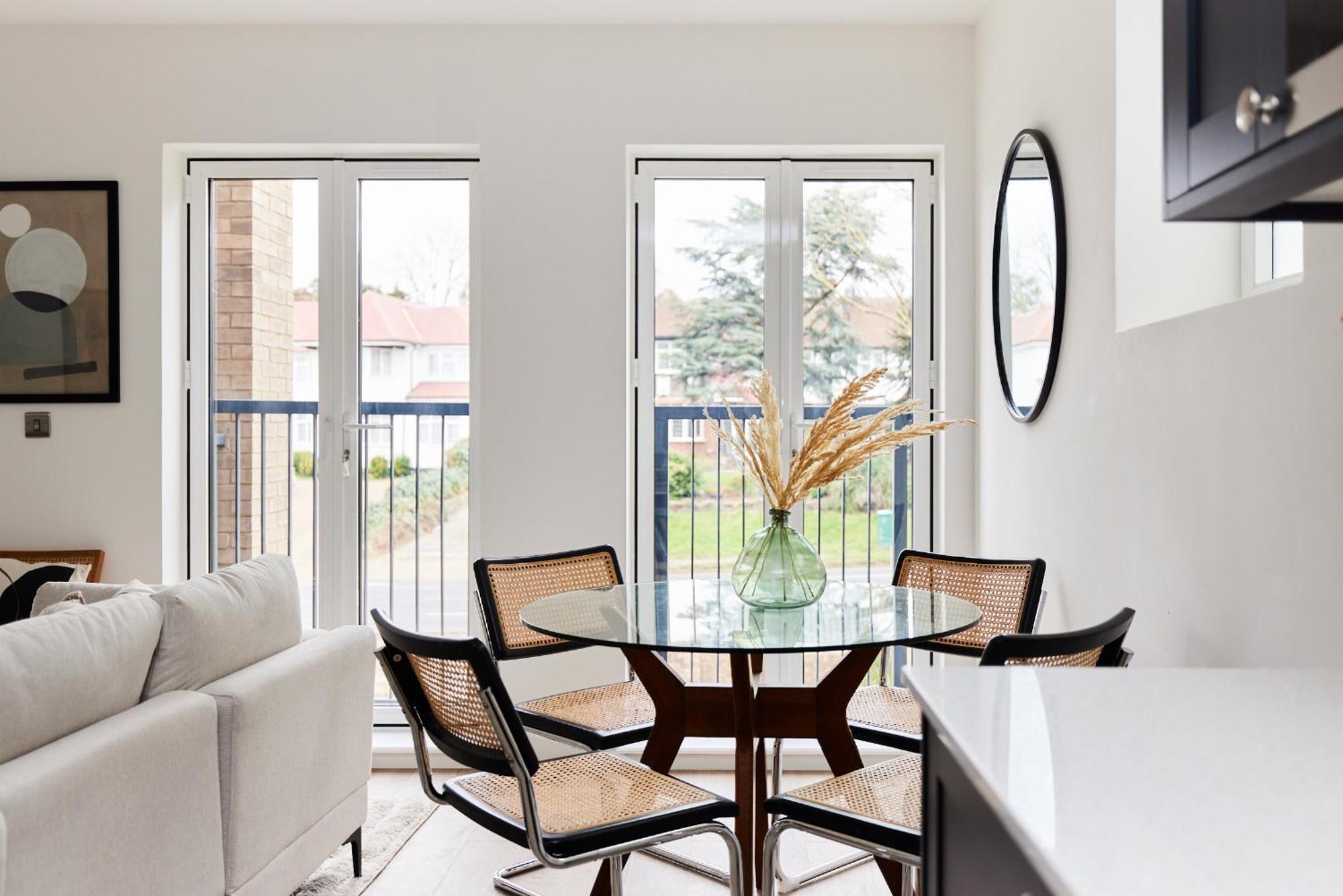 The Wembley Park Gem - Lovely 2bdr Flat With Balcony * London
