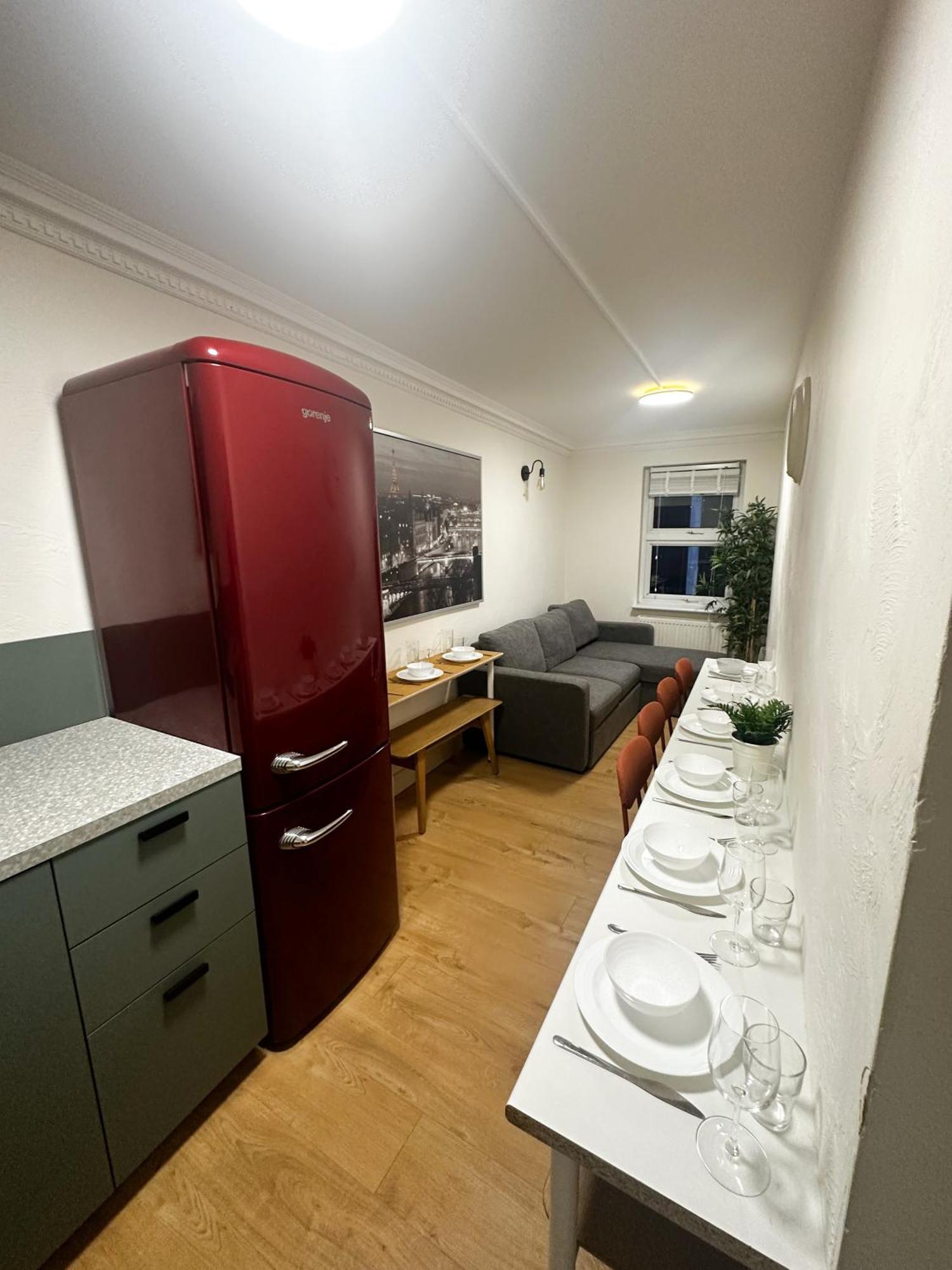 Flat 3 In Aldgate London