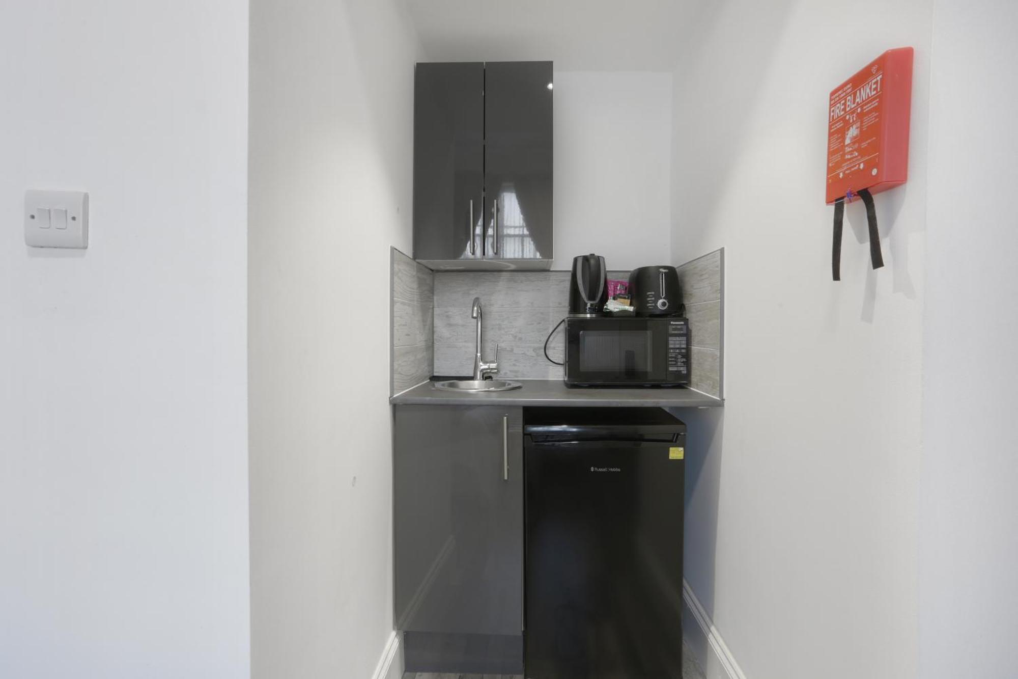 Beiroom Hyde Park Apartment