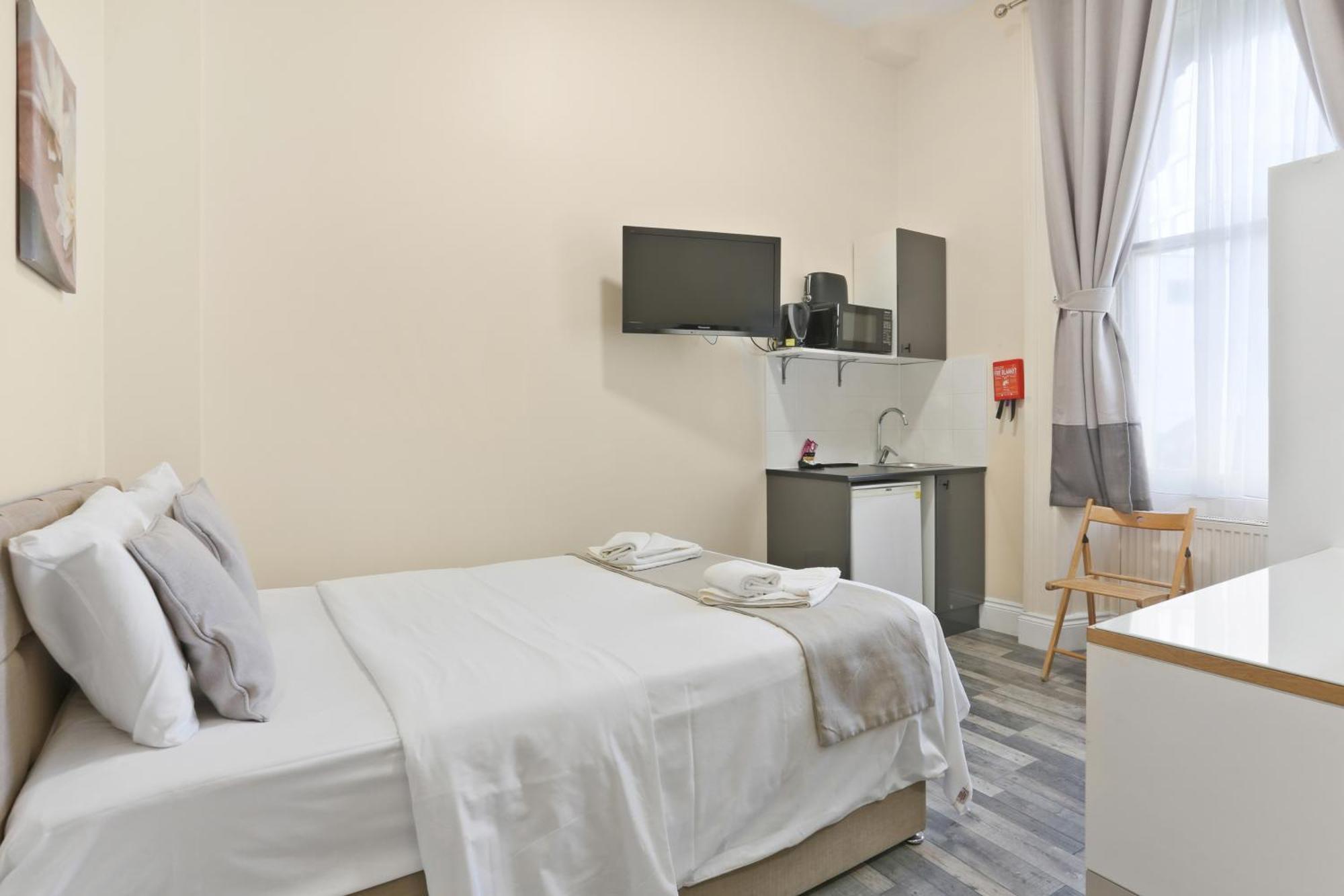 Beiroom Hyde Park Apartment *
