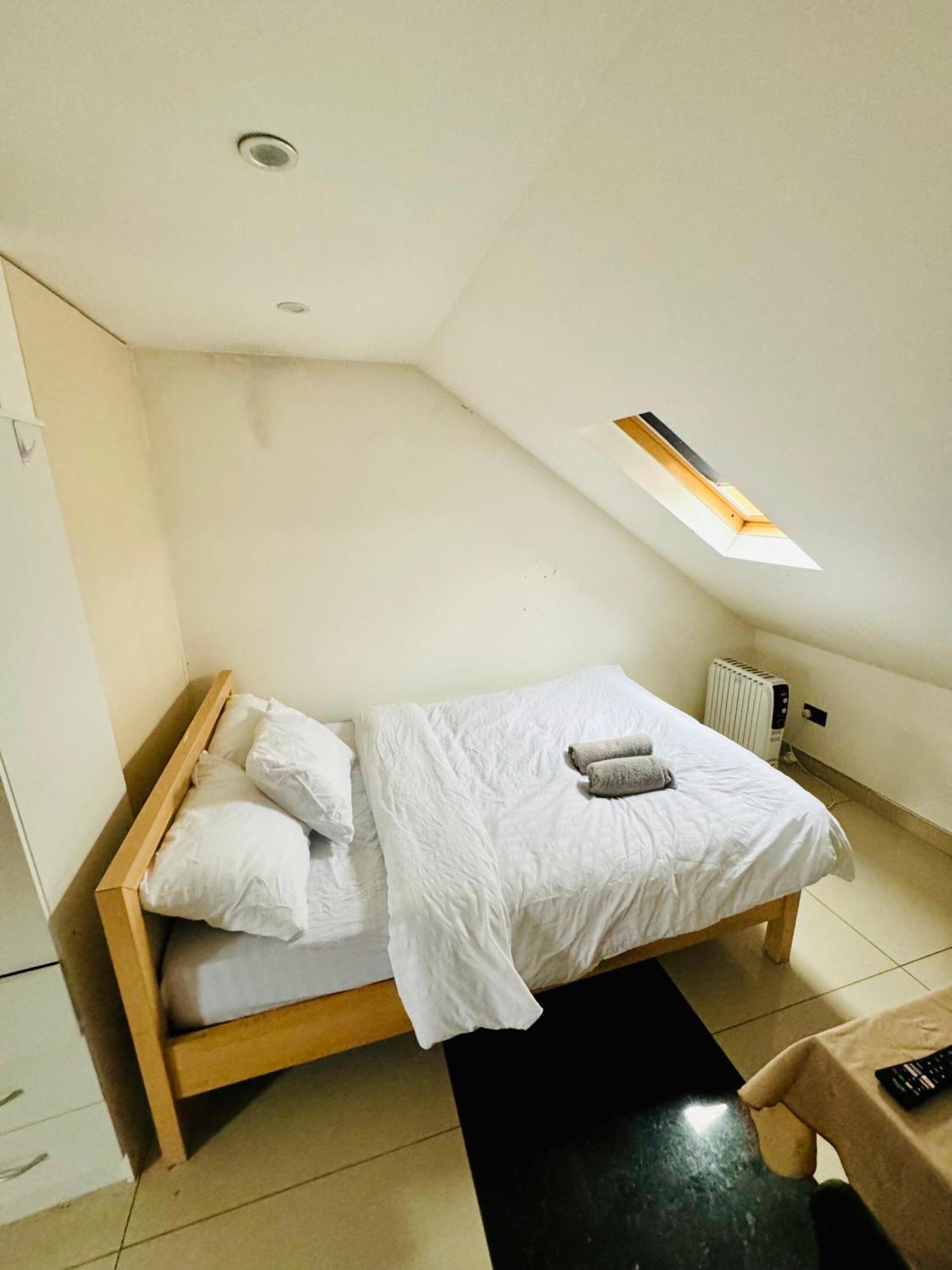 The Great Falcon Bed & Breakfast