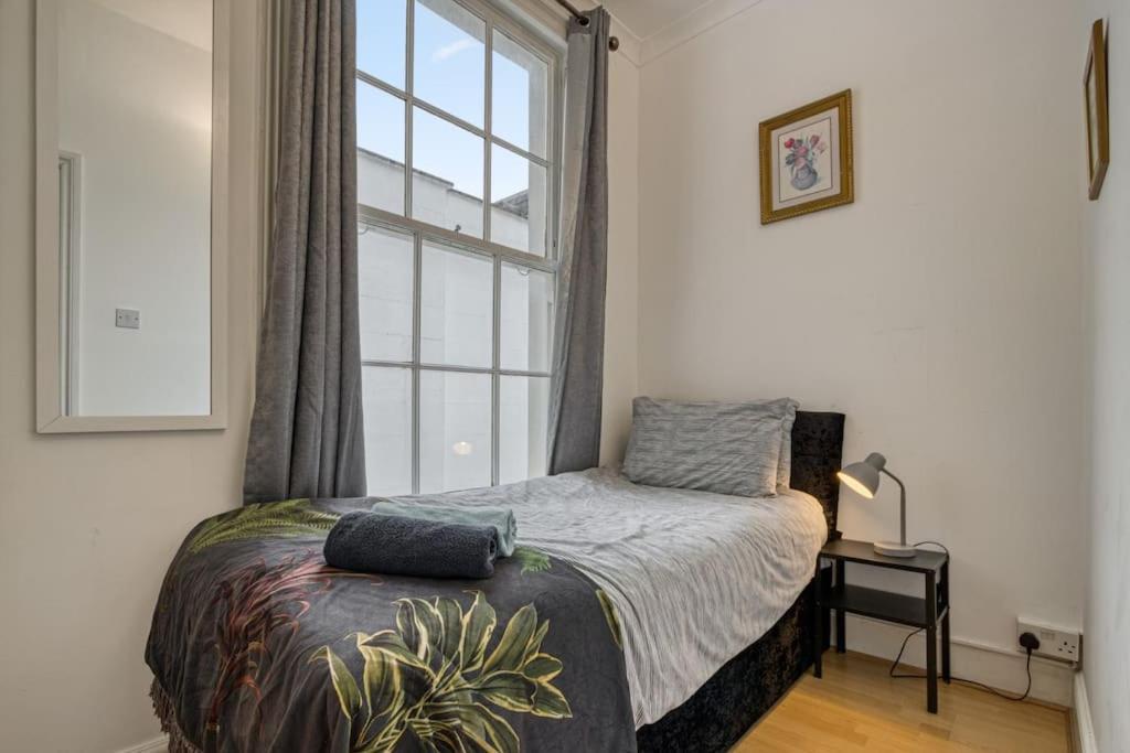Cosy 2br Retreat Near Paddington Station * London
