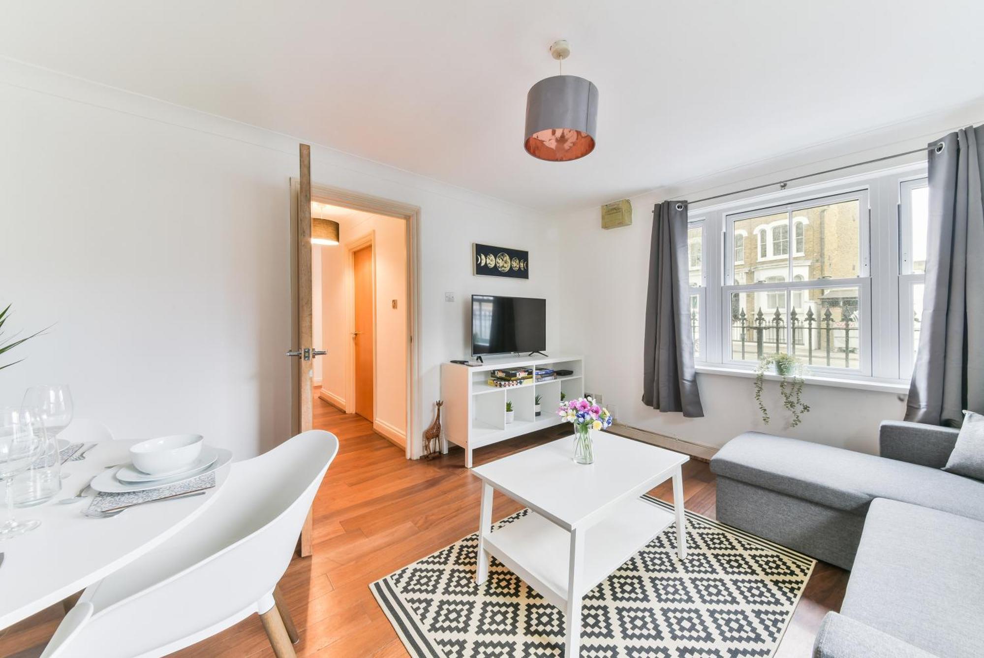 Fantastic Central Line City-pad! London